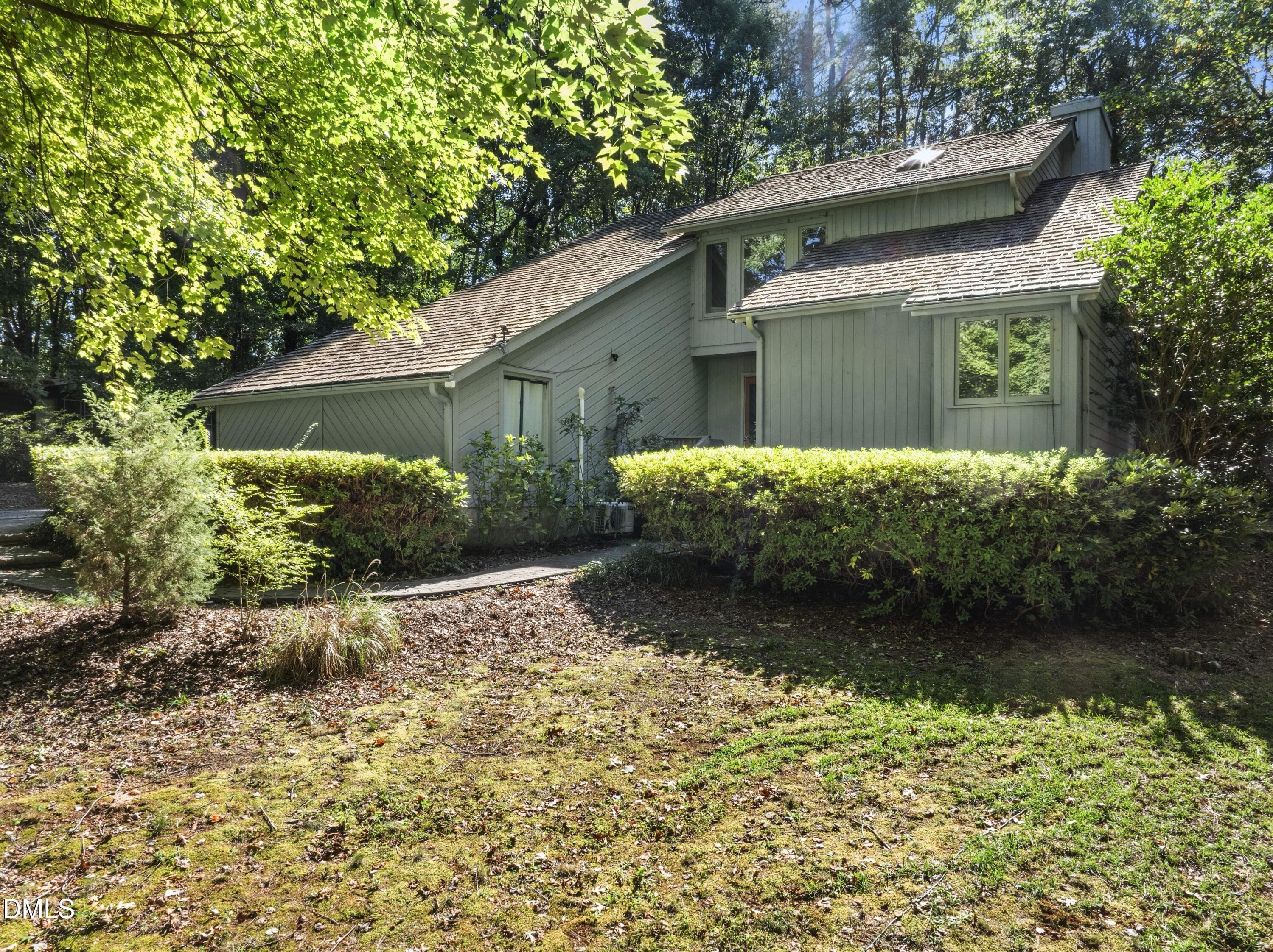 830 Lake Forest Drive, Raleigh, NC 27615
