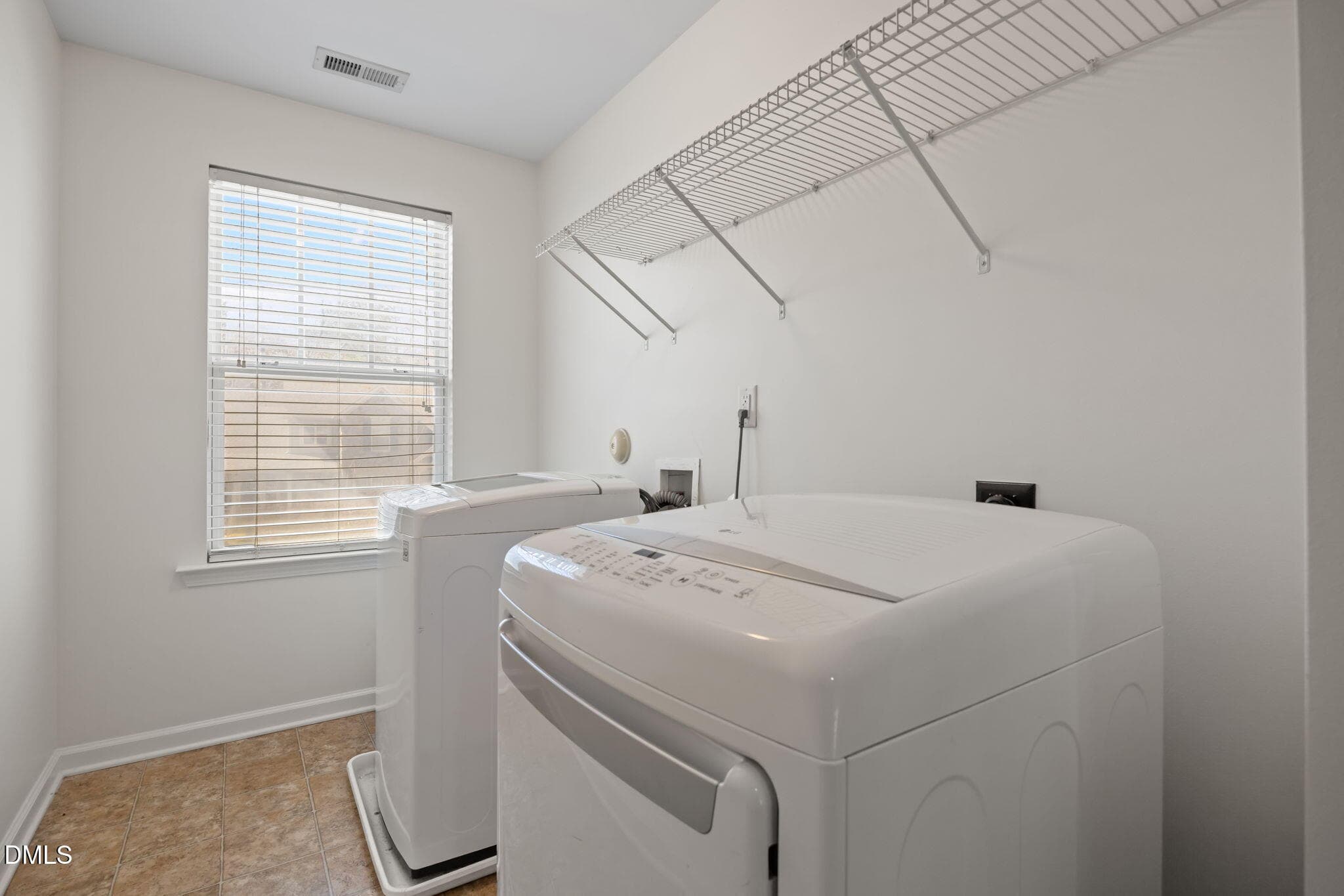 Upstairs Laundry Room - 4 Tall Leaf Trail, Durham, NC 27712, Durham