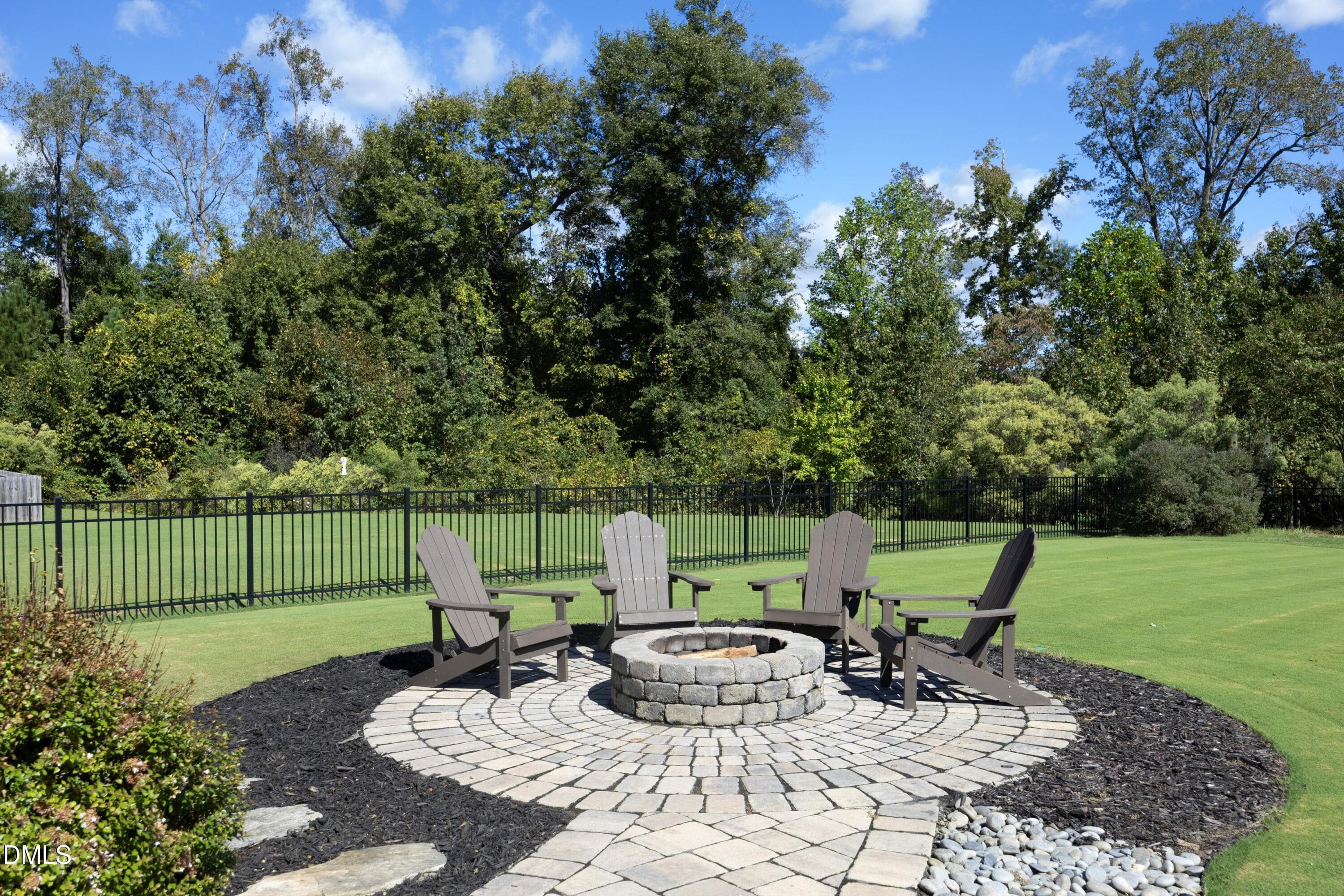 25FirepitNew - 5000 Silver Spruce Way, Zebulon, NC 27597, Zebulon