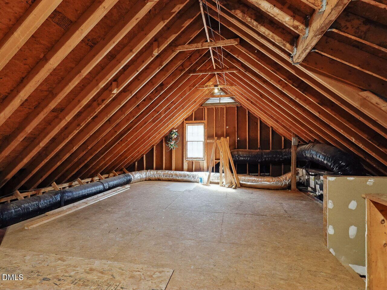 033-1280x960-third-floor-walk-up-attic - 6225 Hampton Ridge Road, Raleigh, NC 27603