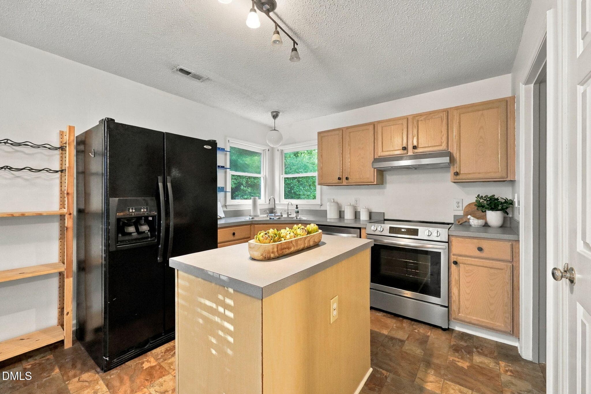 24-web-or-mls-IMG_5309 - 104 Forestchase Court, Raleigh, NC 27603, Raleigh