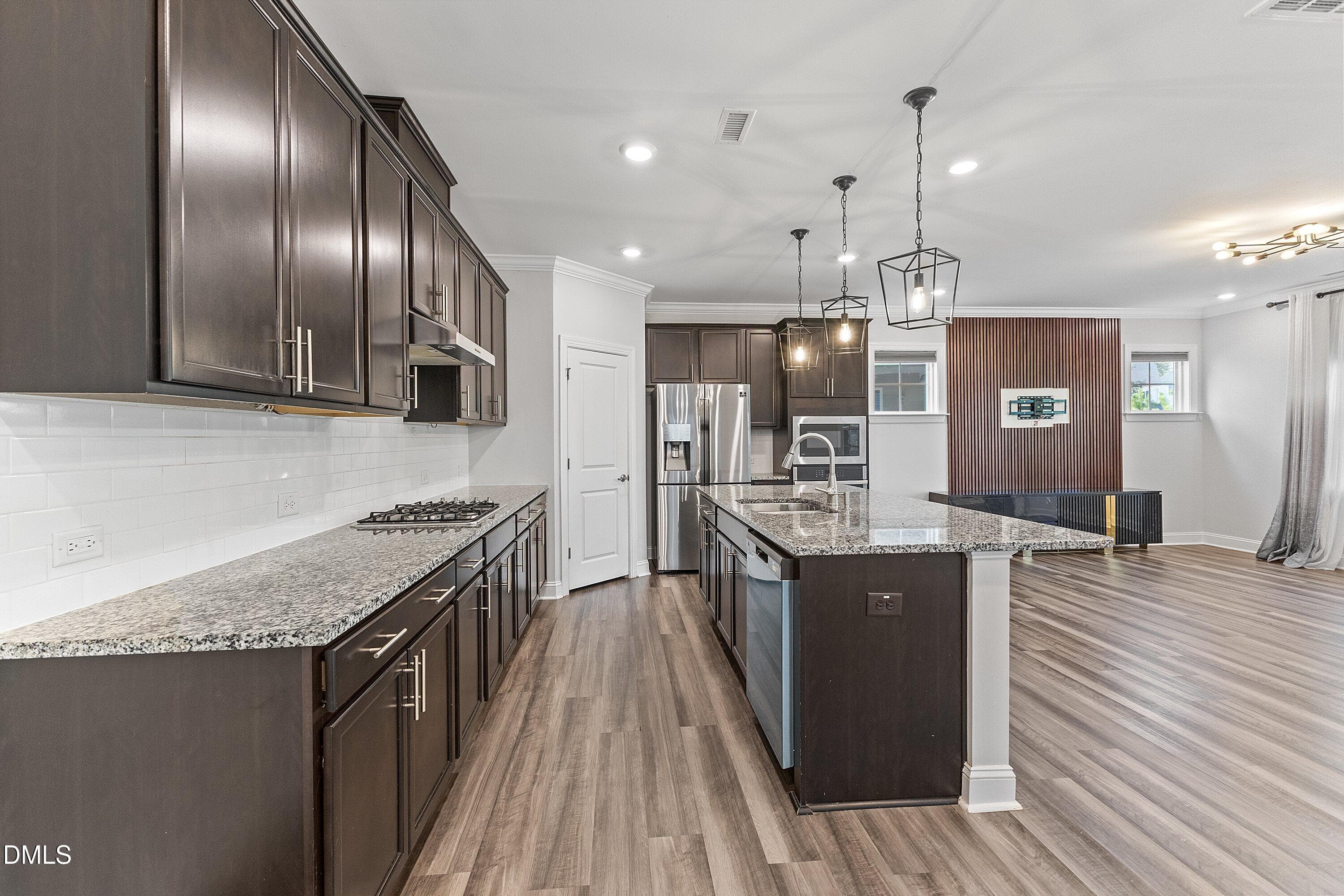 Gourmet Kitchen - 1920 Kings Knot Court, Apex, NC 27502, Apex