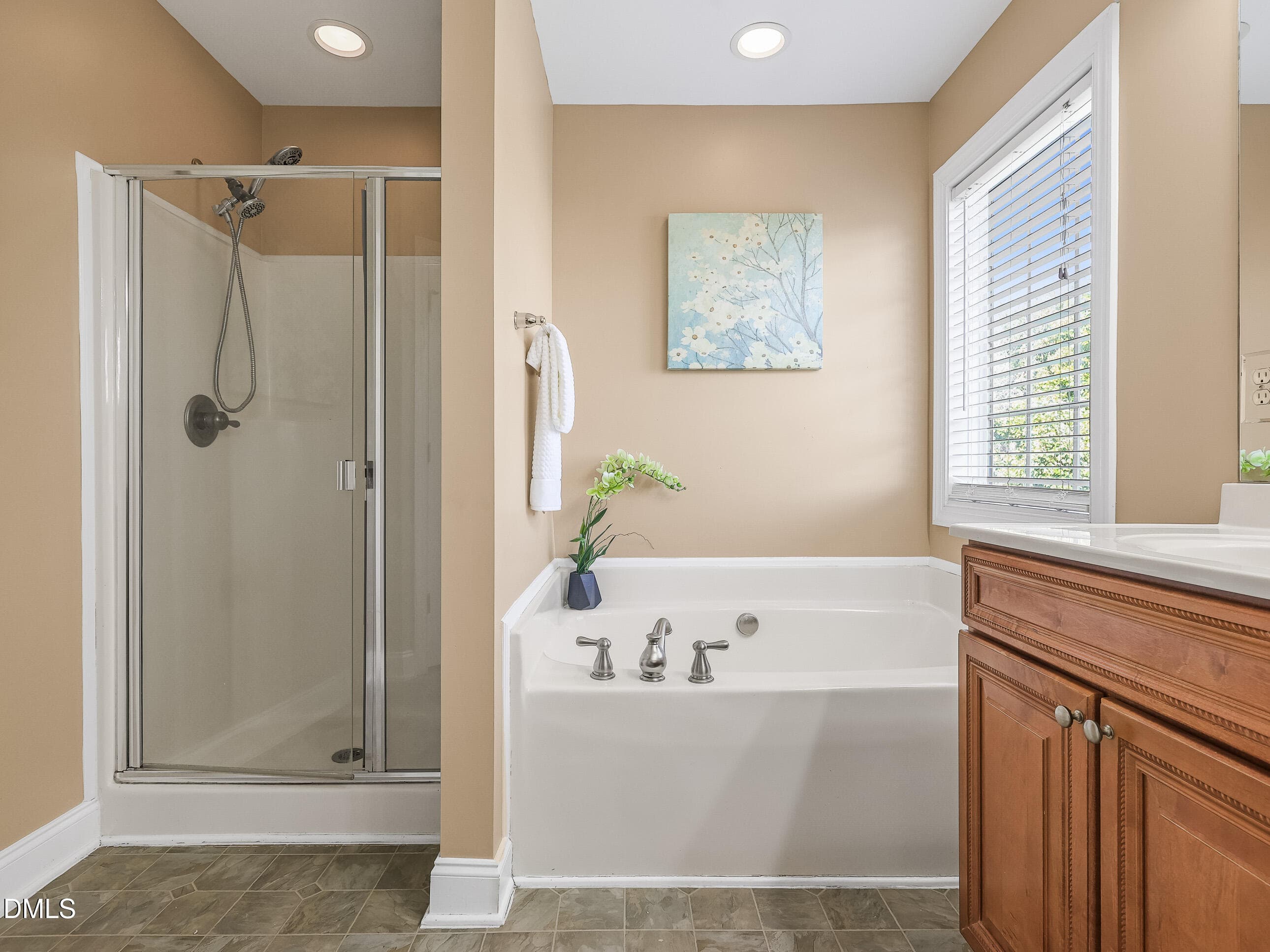 025_322_big_willow_primary_bath - 322 Big Willow Way, Rolesville, NC 27571, Rolesville