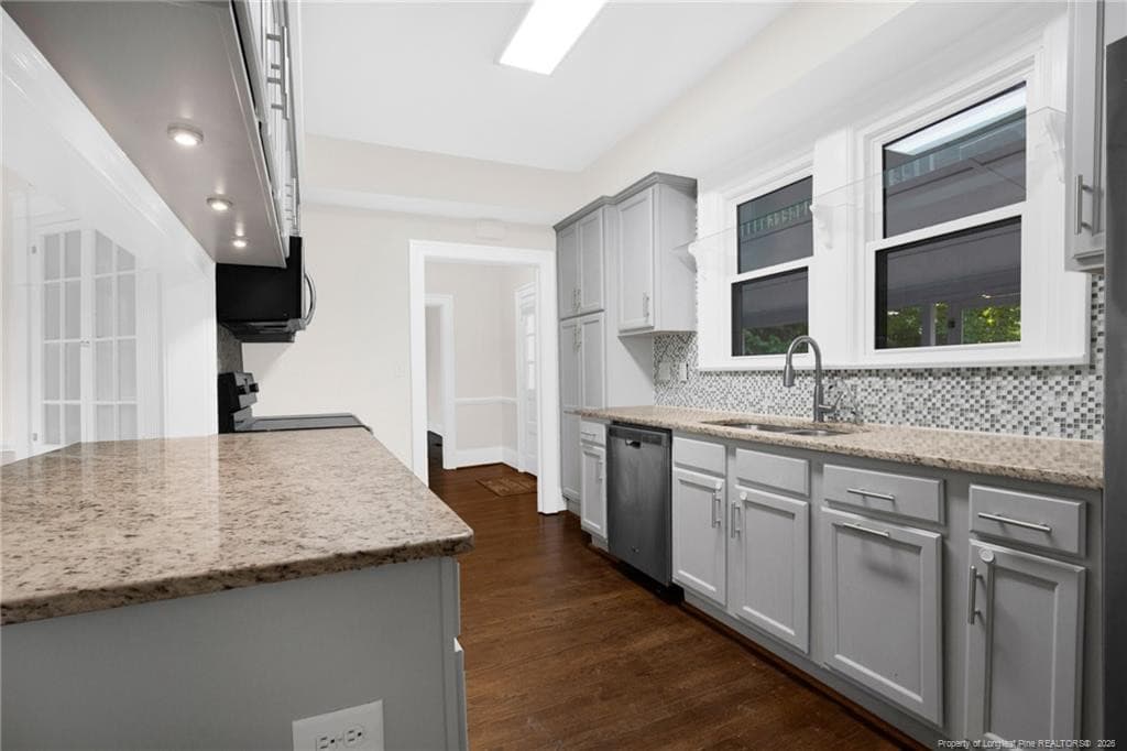 Photo 16 - 220 Bradford Avenue, Fayetteville, NC 28301, Fayetteville