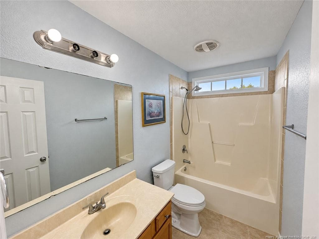 Photo 18 - 249 Saint George Drive, Raeford, NC 28376