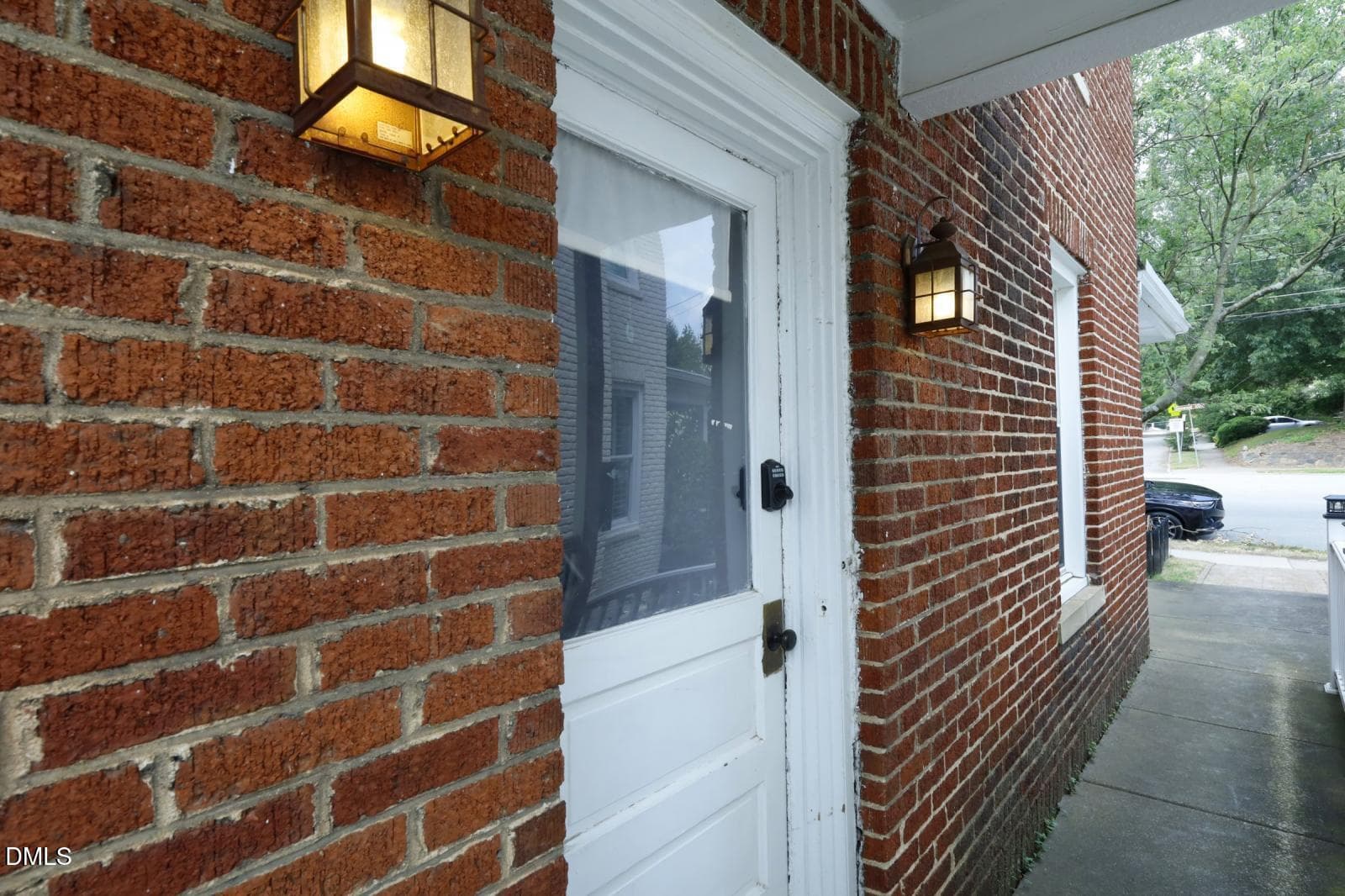 7FrontDoor - 708 1/2 Glenwood Avenue, Raleigh, NC 27605