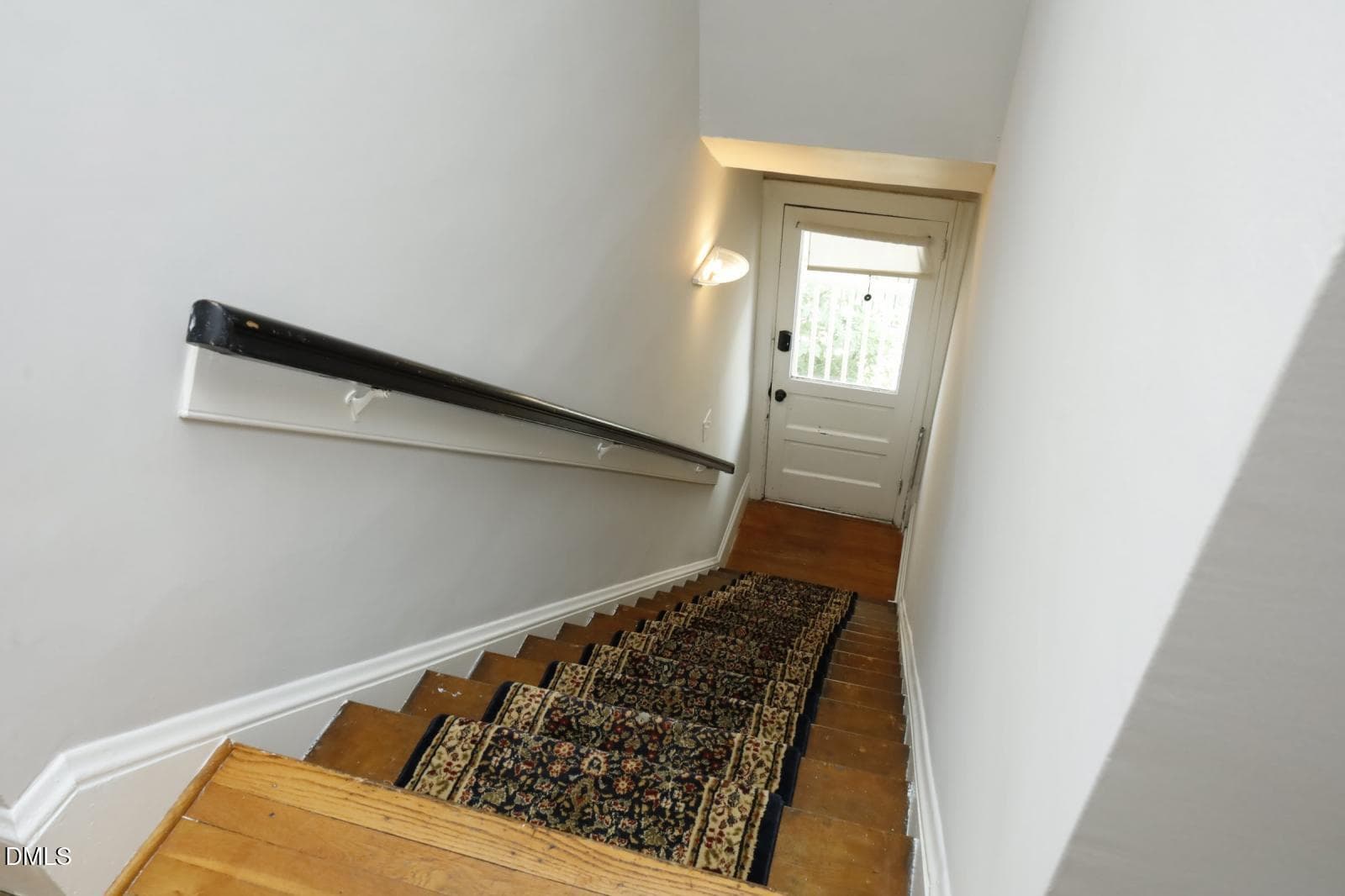 10Stairs (1) - 708 1/2 Glenwood Avenue, Raleigh, NC 27605