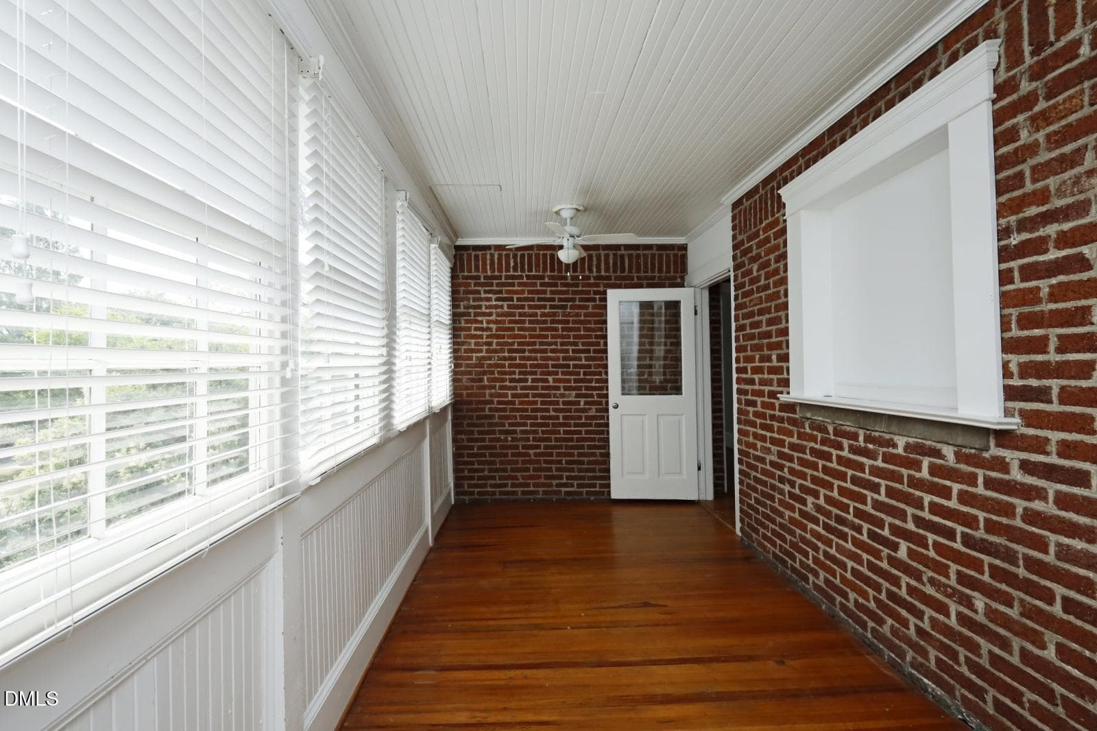 26BackPorch (1) - 708 1/2 Glenwood Avenue, Raleigh, NC 27605