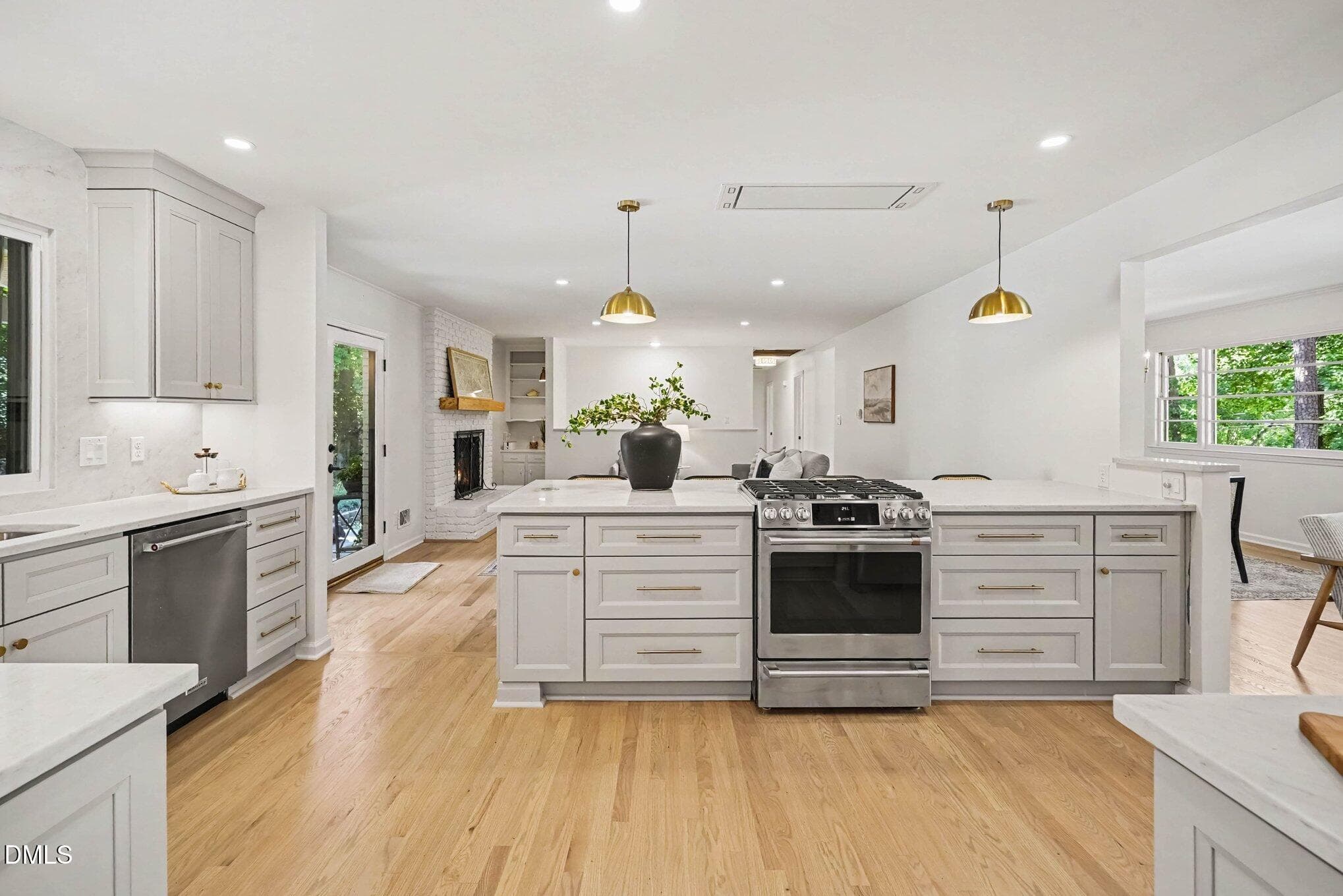 013_file_7075 - 825 Northbrook Drive, Raleigh, NC 27609, Raleigh