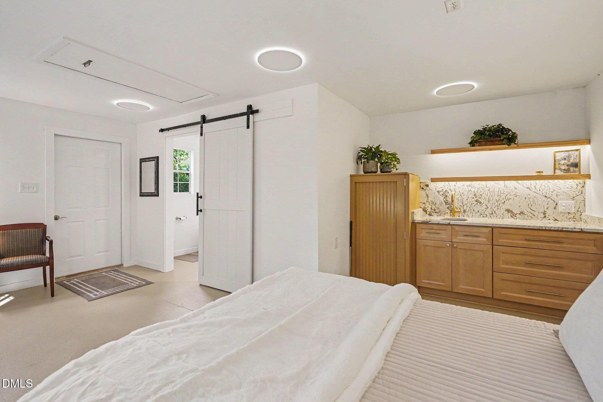 032_file_5561 - 825 Northbrook Drive, Raleigh, NC 27609, Raleigh