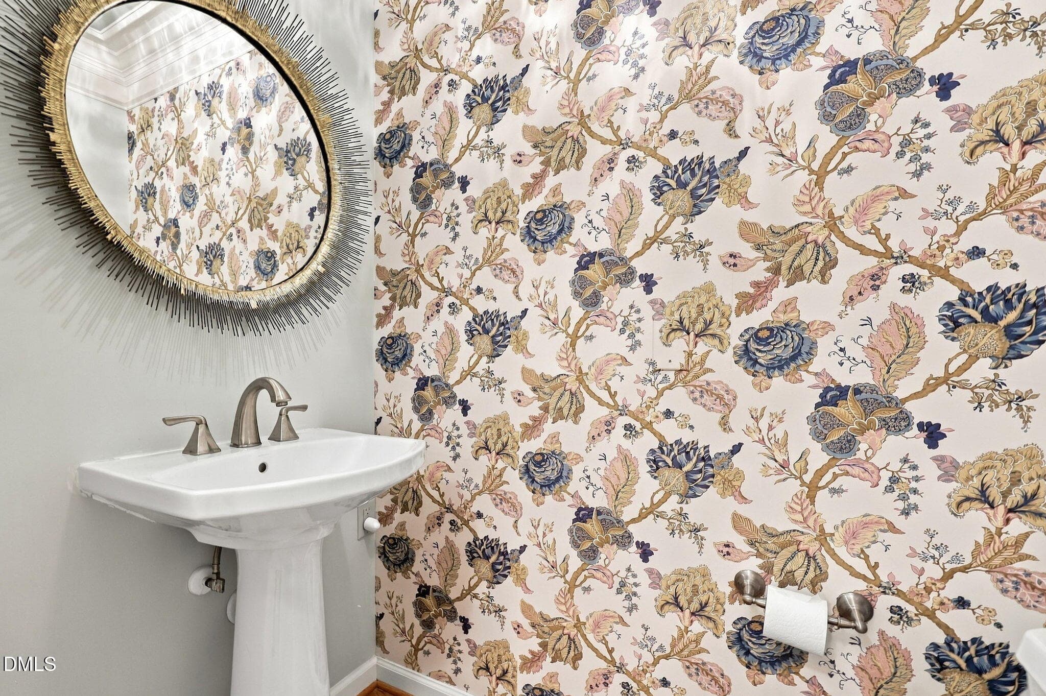 1st Floor Shared Bathroom - 13 Whitburn Place, Durham, NC 27705