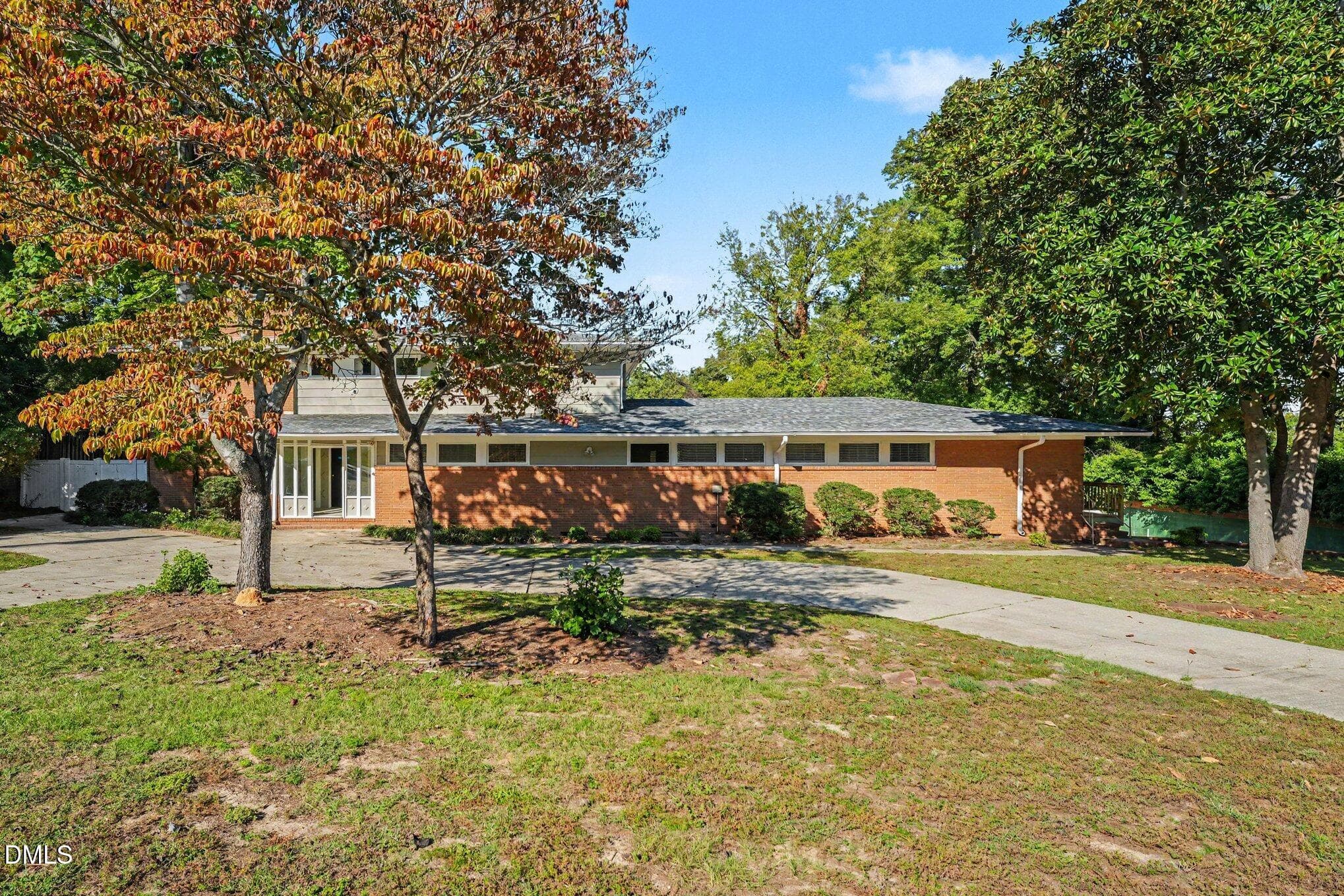 002_file_2238 - 5833 Woodhaven Circle, Fayetteville, NC 28311, Fayetteville