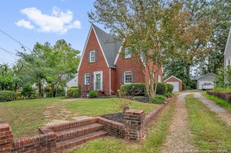 Photo 2 - 406 Rollingwood Circle, Fayetteville, NC 28305, Fayetteville