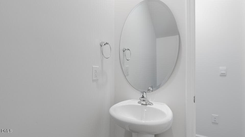 POWDER ROOM - 253 Otter Lodge Street, Sanford, NC 27330, Sanford