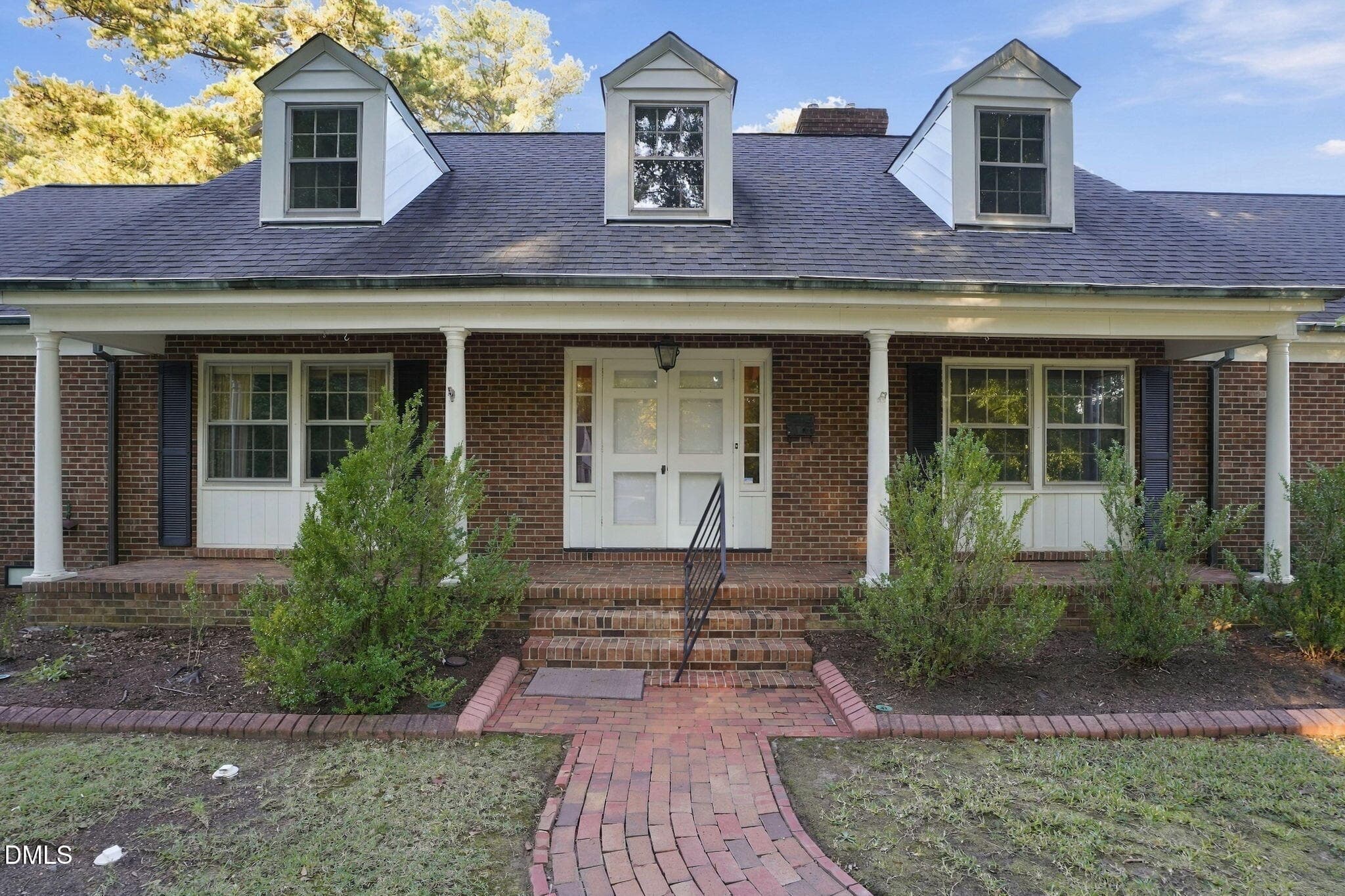 Front Porch - 209 Brentwood Drive N, Wilson, NC 27893, Wilson