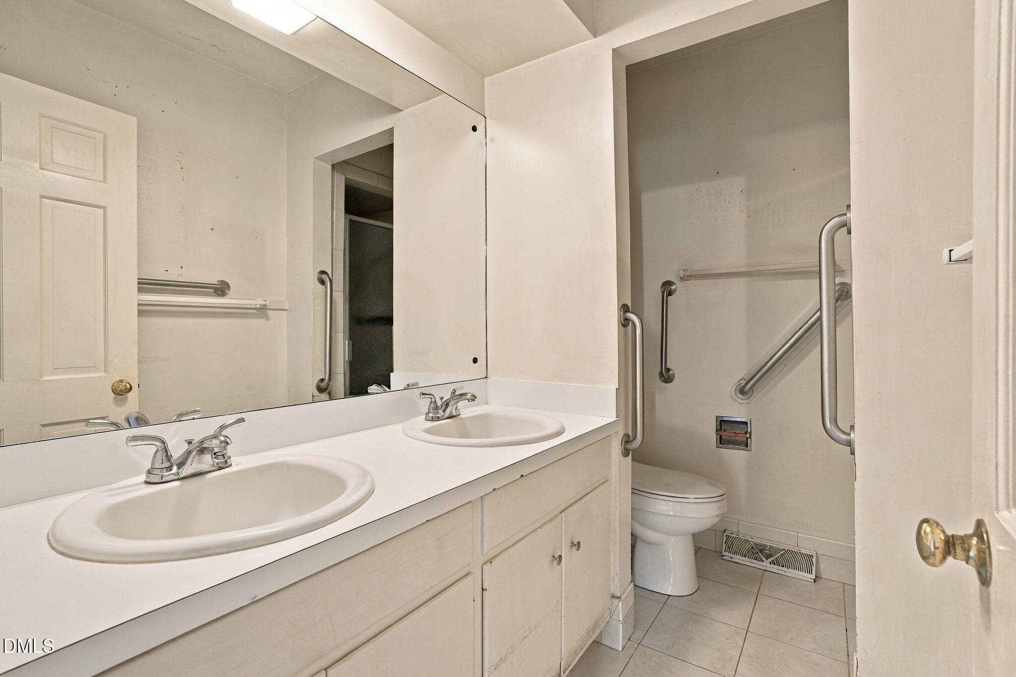 Master Bath - 209 Brentwood Drive N, Wilson, NC 27893, Wilson
