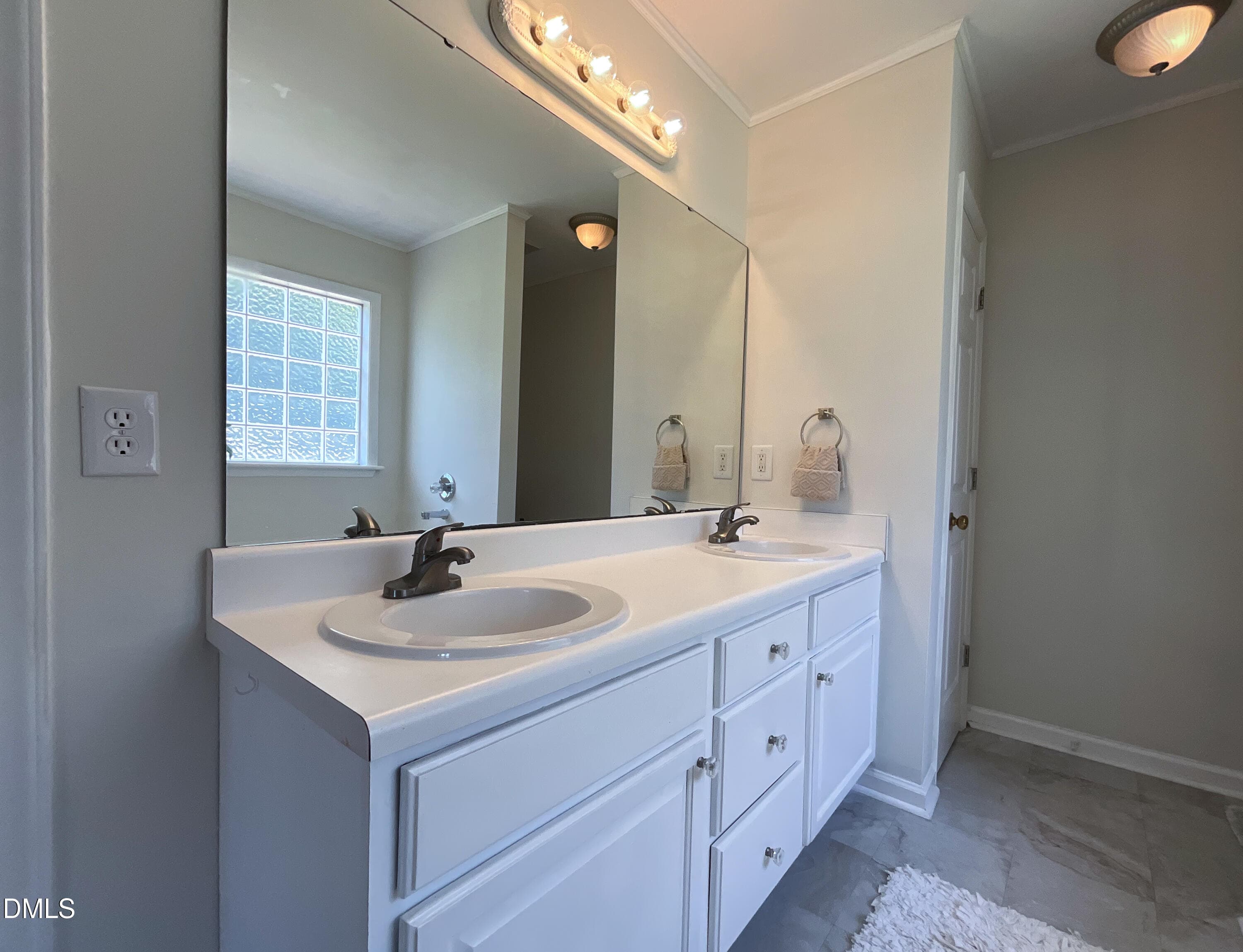 Bath 1 - 118 Westlake Drive, Wendell, NC 27591, Wendell