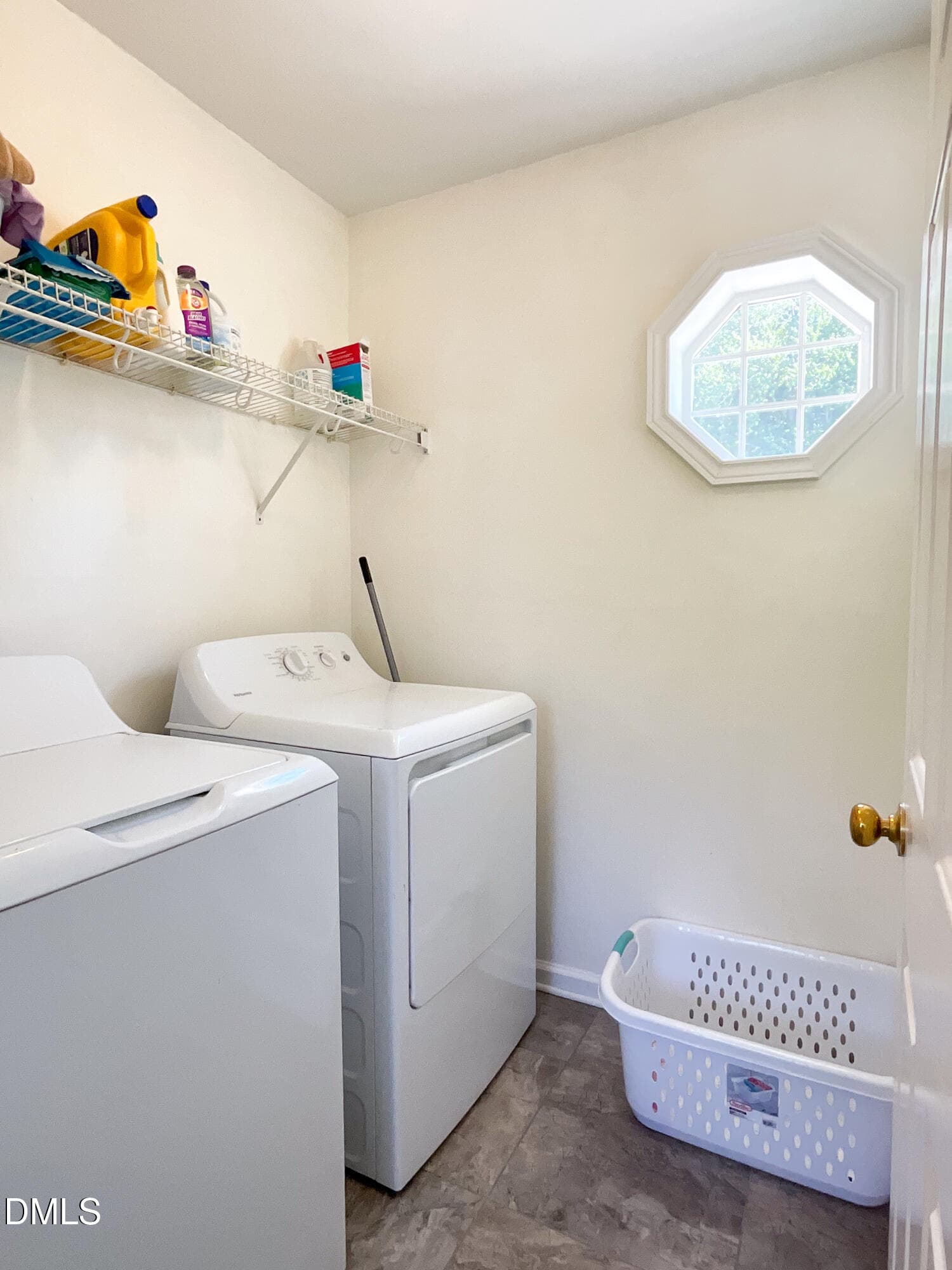 Laundry - 118 Westlake Drive, Wendell, NC 27591, Wendell