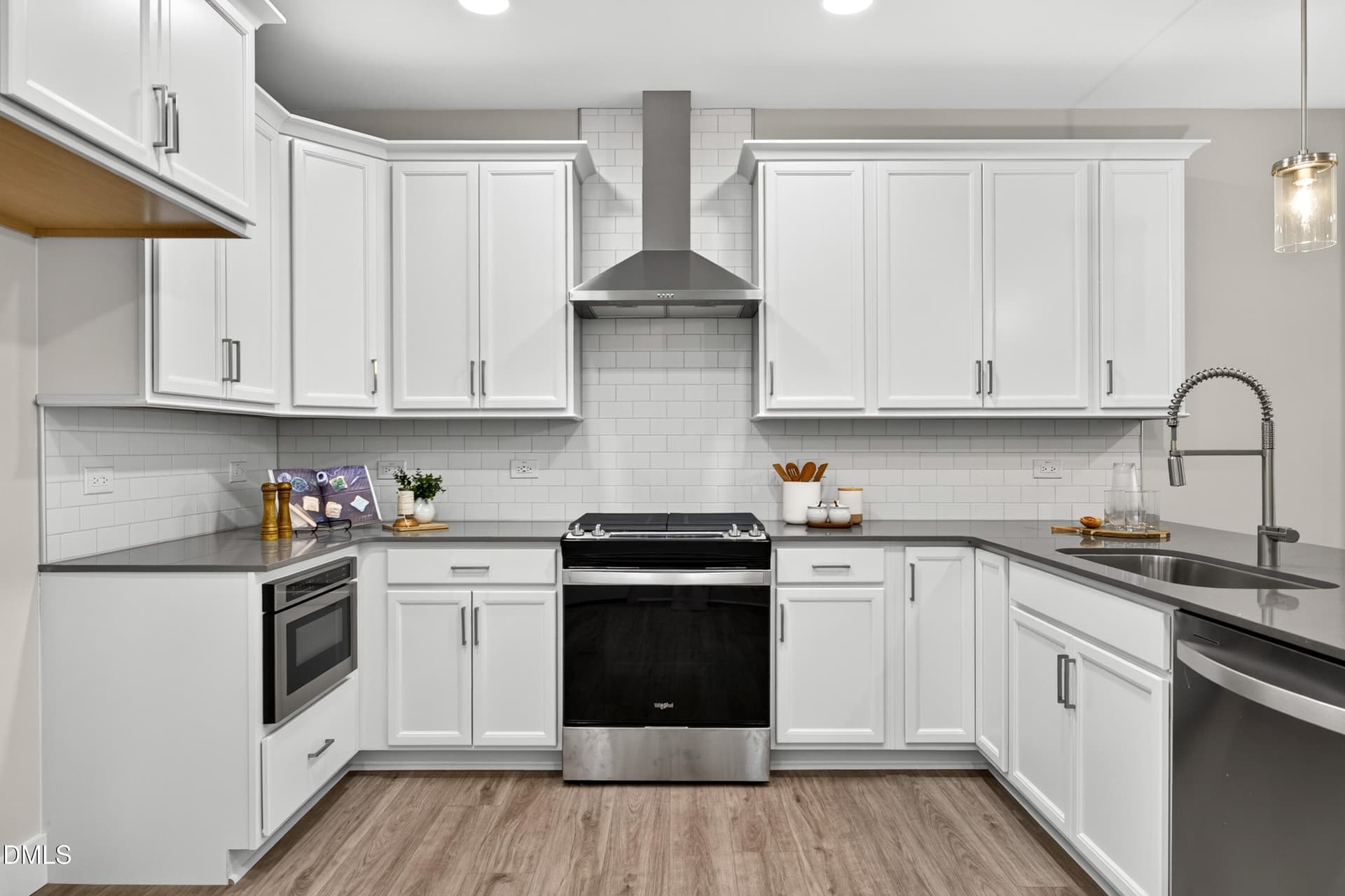 Kitchen Range Wall (Model Home) - 961 Steel Mill Lane, Apex, NC 27523