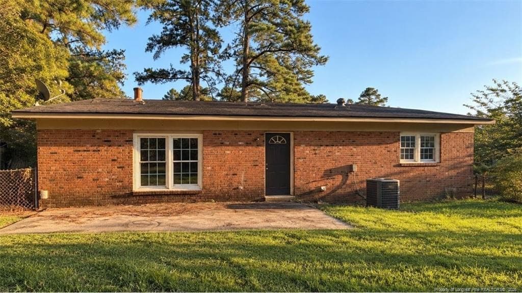 Photo 2 - 6506 Sprucewood Road, Fayetteville, NC 28304, Fayetteville