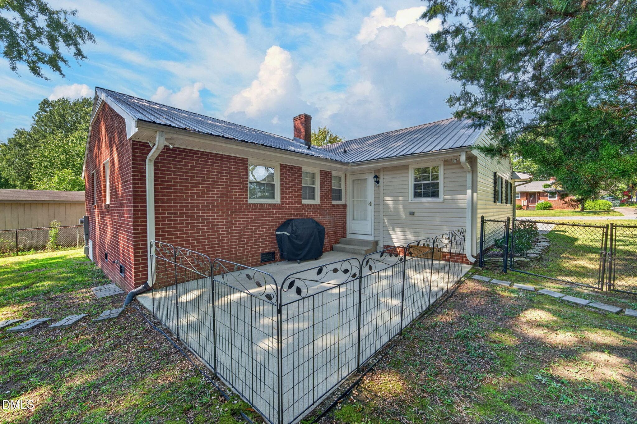 34-web-or-mls-P1091068 - 1408 Harriet Drive, Burlington, NC 27215, Burlington