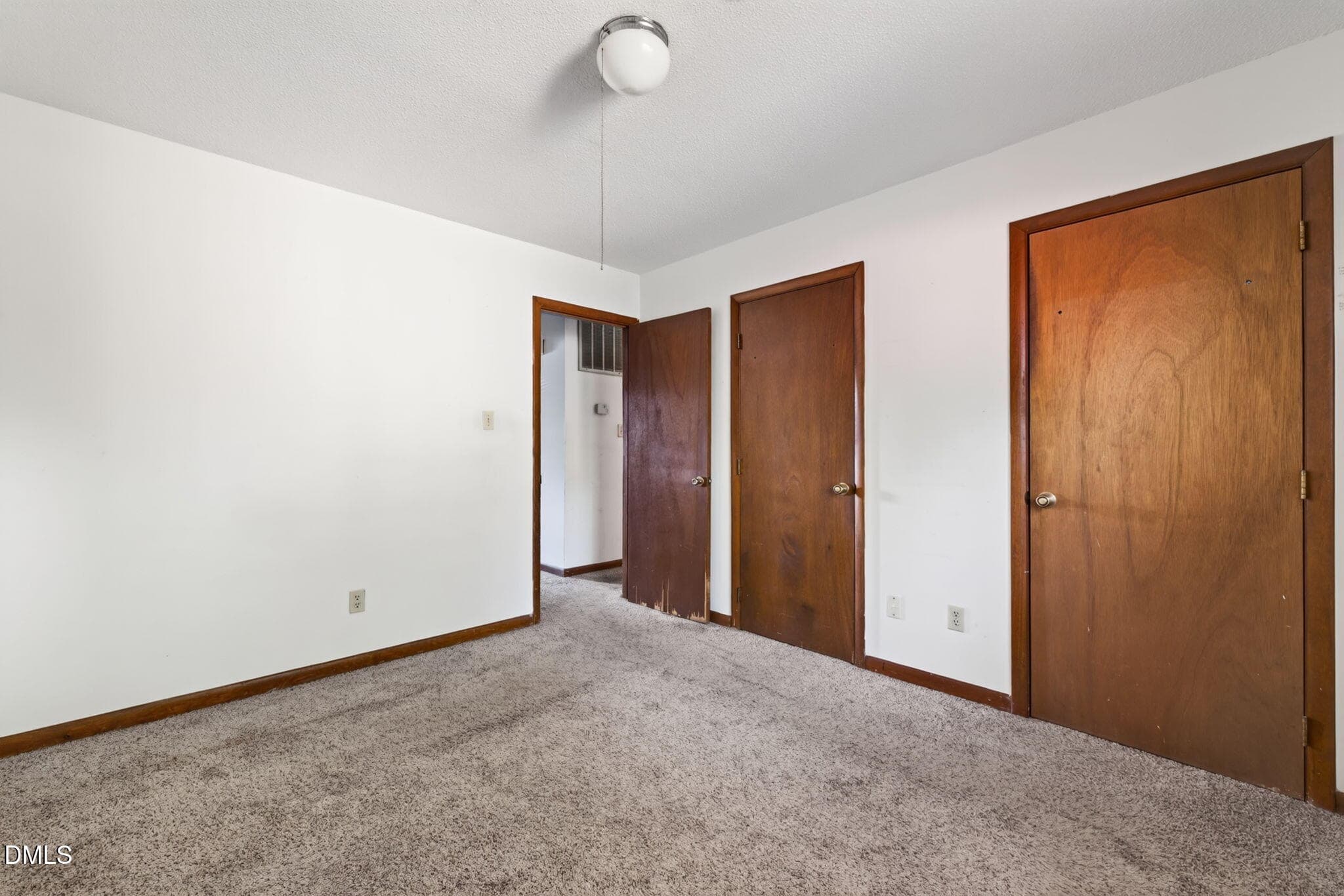 21-web-or-mls-IMG_0131 - 4530 N New Hope Road, Raleigh, NC 27604, Raleigh