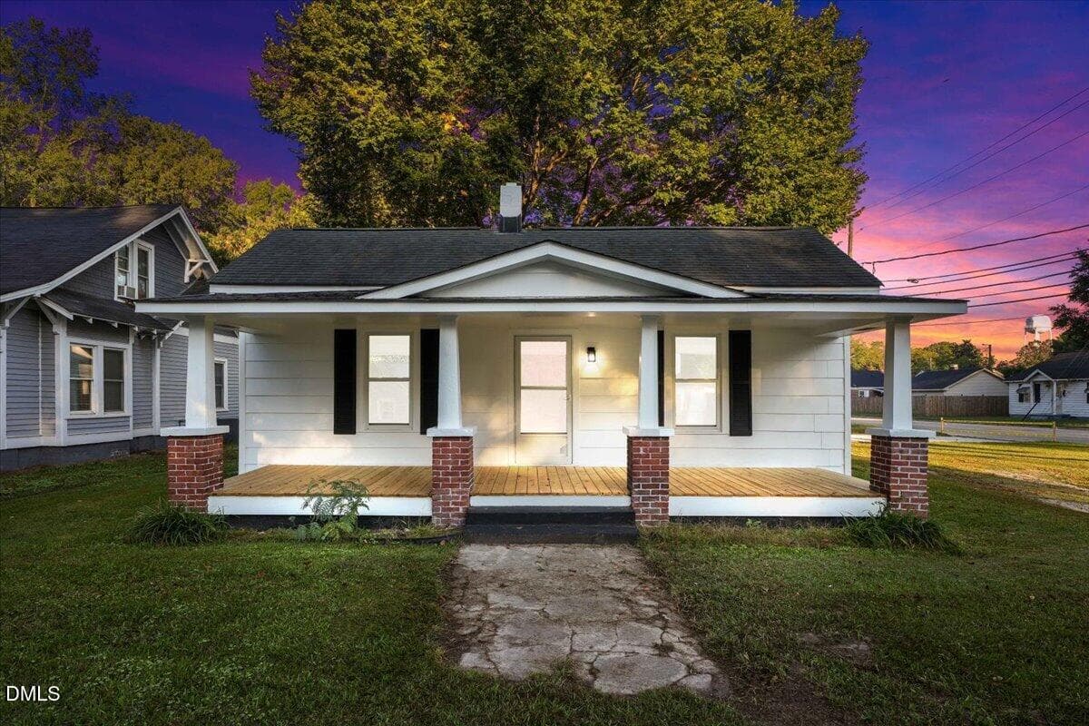 02-511 N Webb St-2 - 511 N Webb Street, Selma, NC 27576