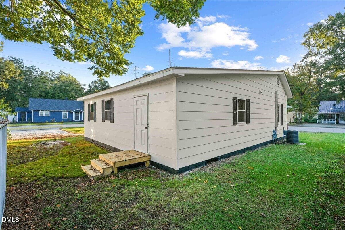 12-511 N Webb St-12 - 511 N Webb Street, Selma, NC 27576