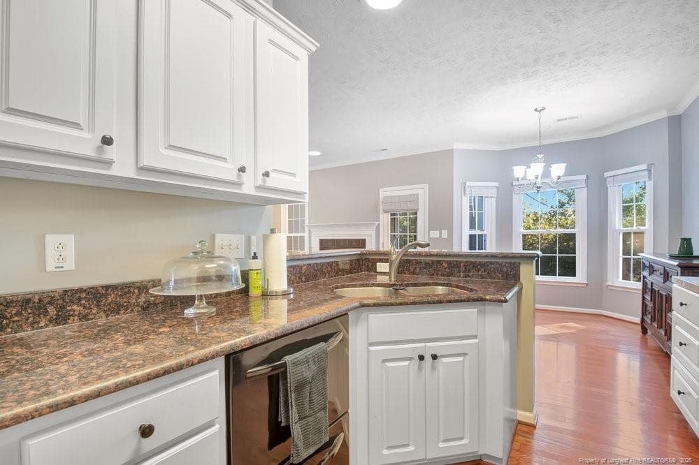 Photo 9 - 1527 Dixon Drive, Fayetteville, NC 28305, Fayetteville