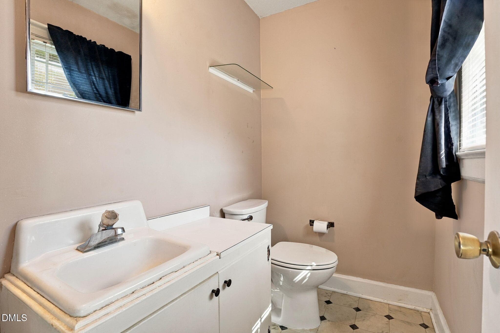 Master Bath - 604 N Saratoga Street, Stantonsburg, NC 27883