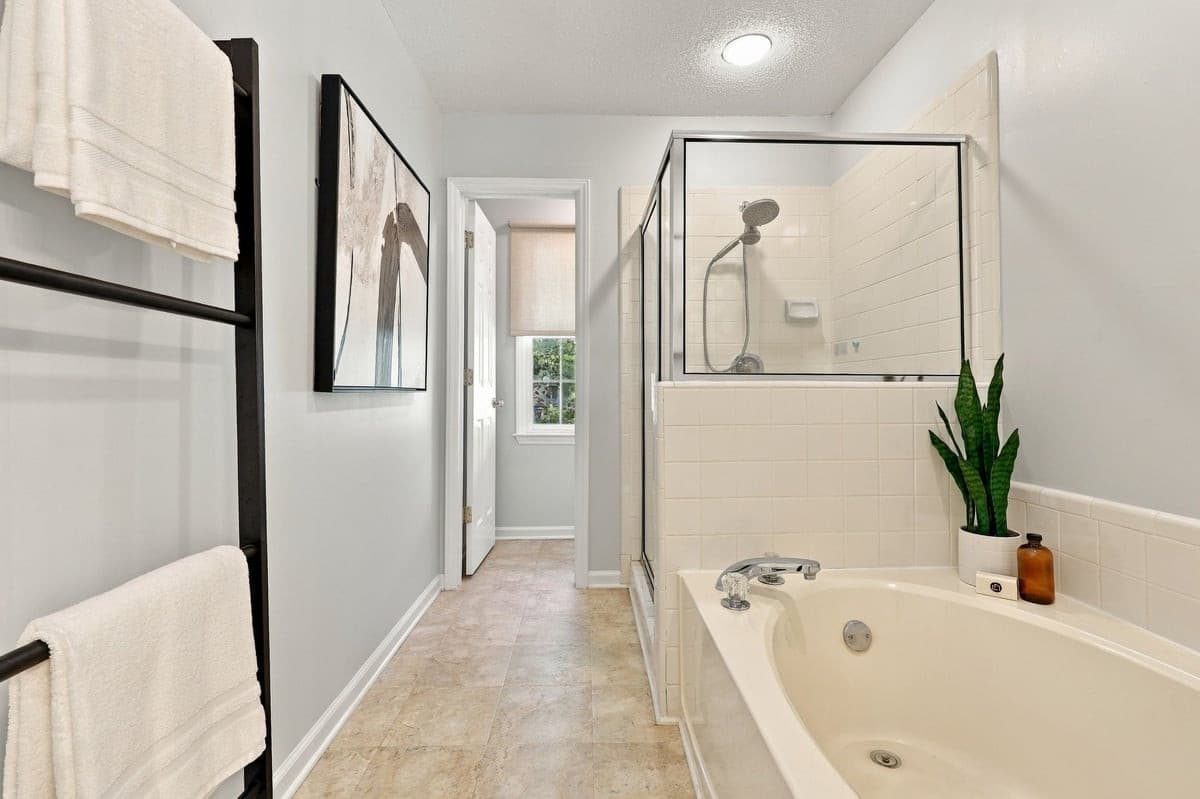 21-web-or-mls-IMG_9561.jpg - 128 Riverwalk Circle, Cary, NC 27511