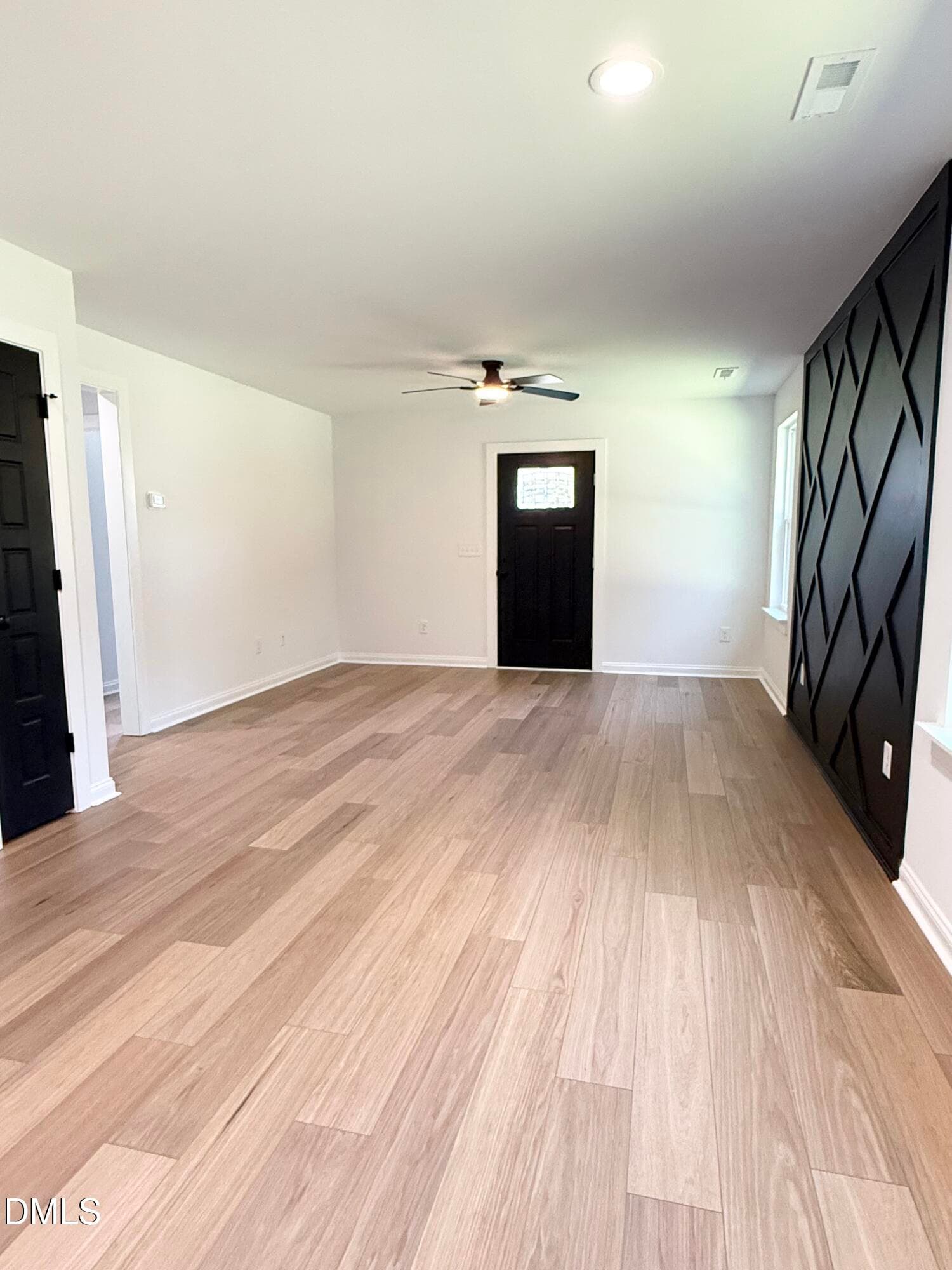 Family Room - 520 Crump Street, Smithfield, NC 27577, Smithfield