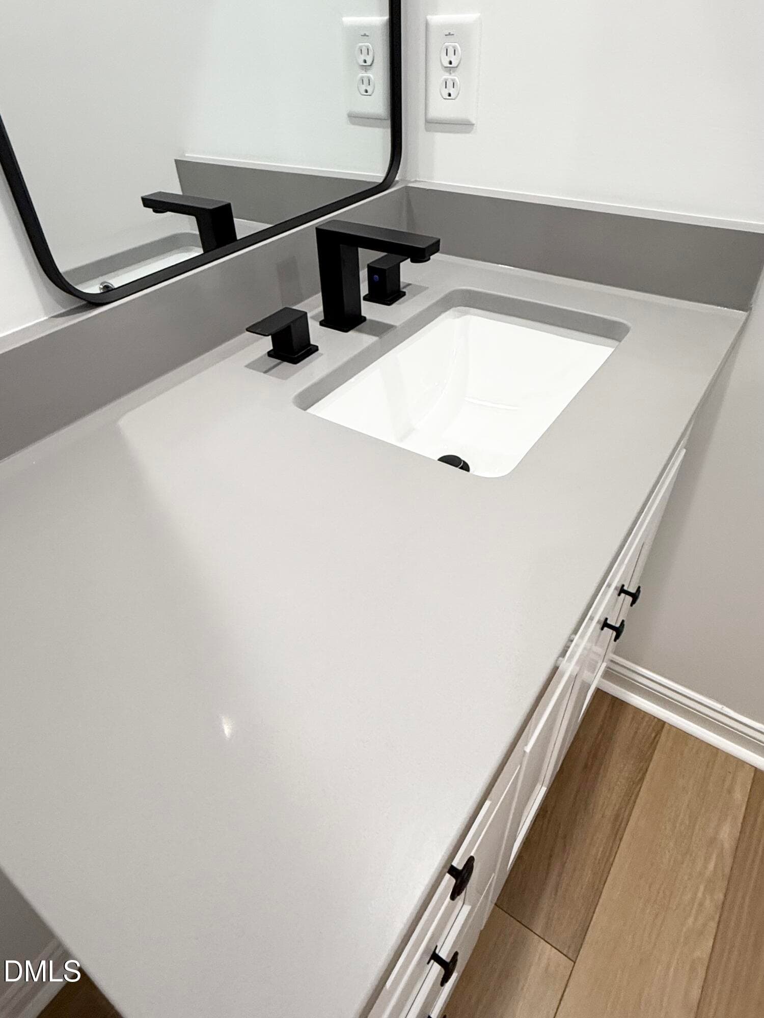 Bath Room - 520 Crump Street, Smithfield, NC 27577, Smithfield