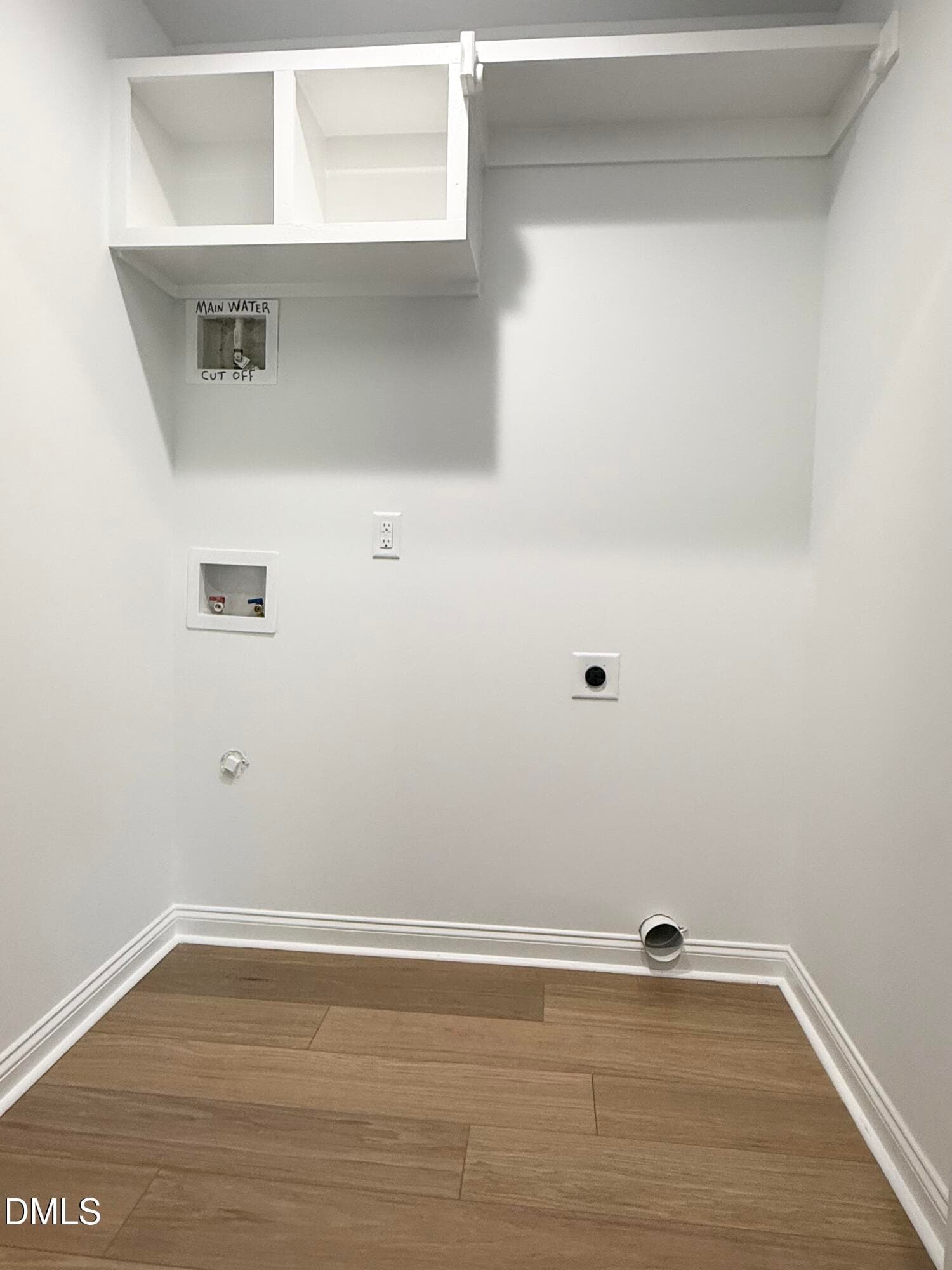 Laundry - 520 Crump Street, Smithfield, NC 27577, Smithfield