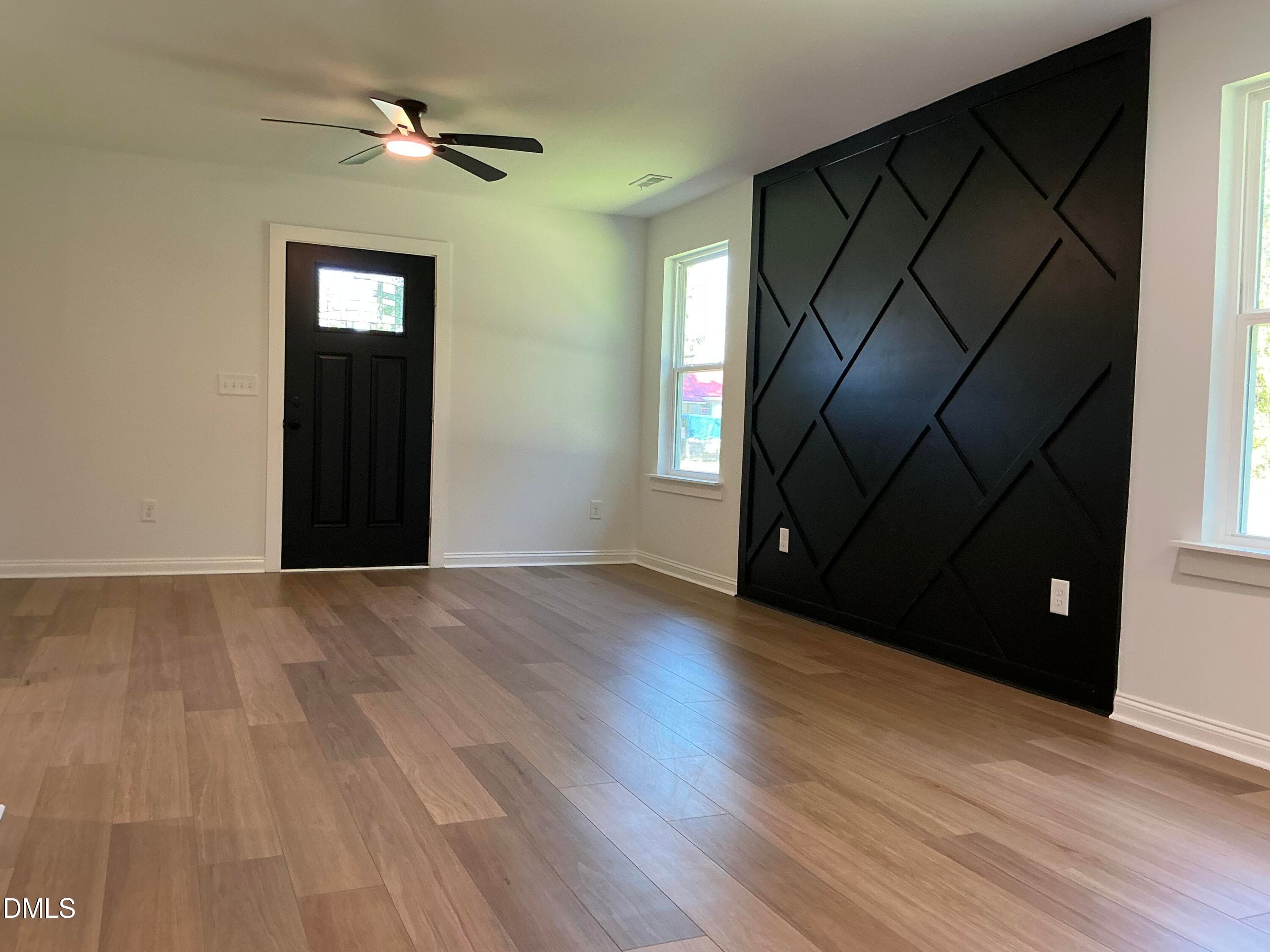 Family Room - 520 Crump Street, Smithfield, NC 27577, Smithfield