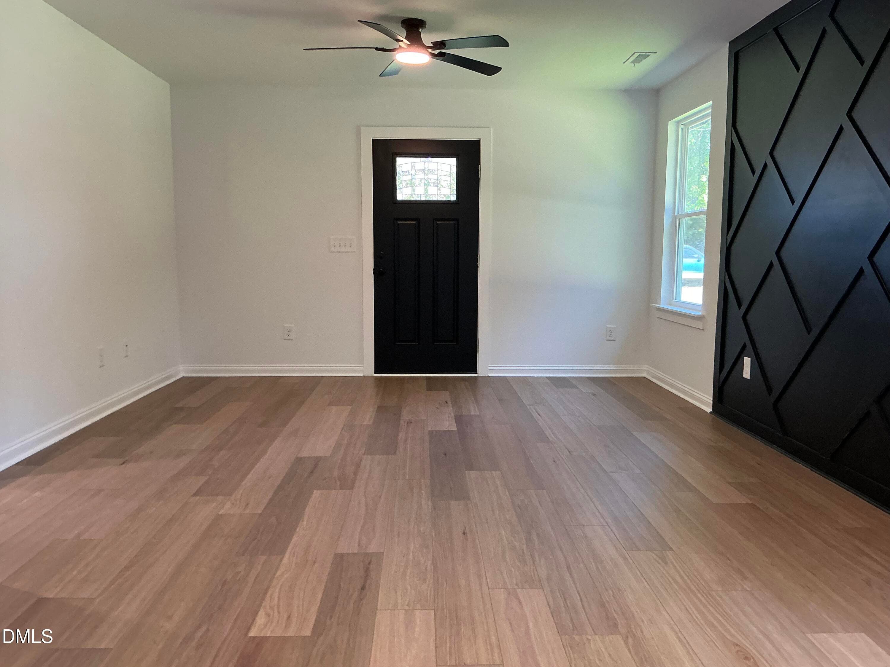 Family Room - 520 Crump Street, Smithfield, NC 27577, Smithfield