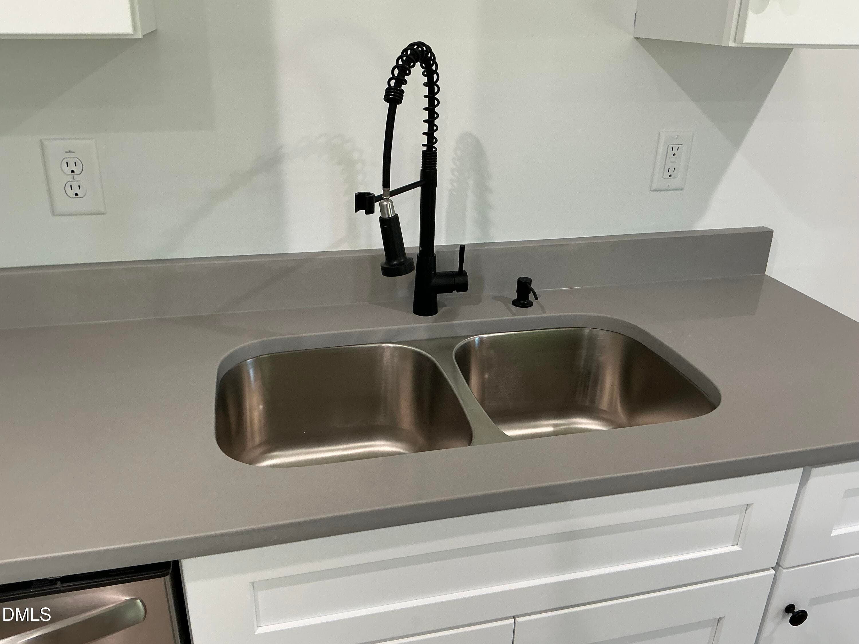 Kitchen - 520 Crump Street, Smithfield, NC 27577, Smithfield