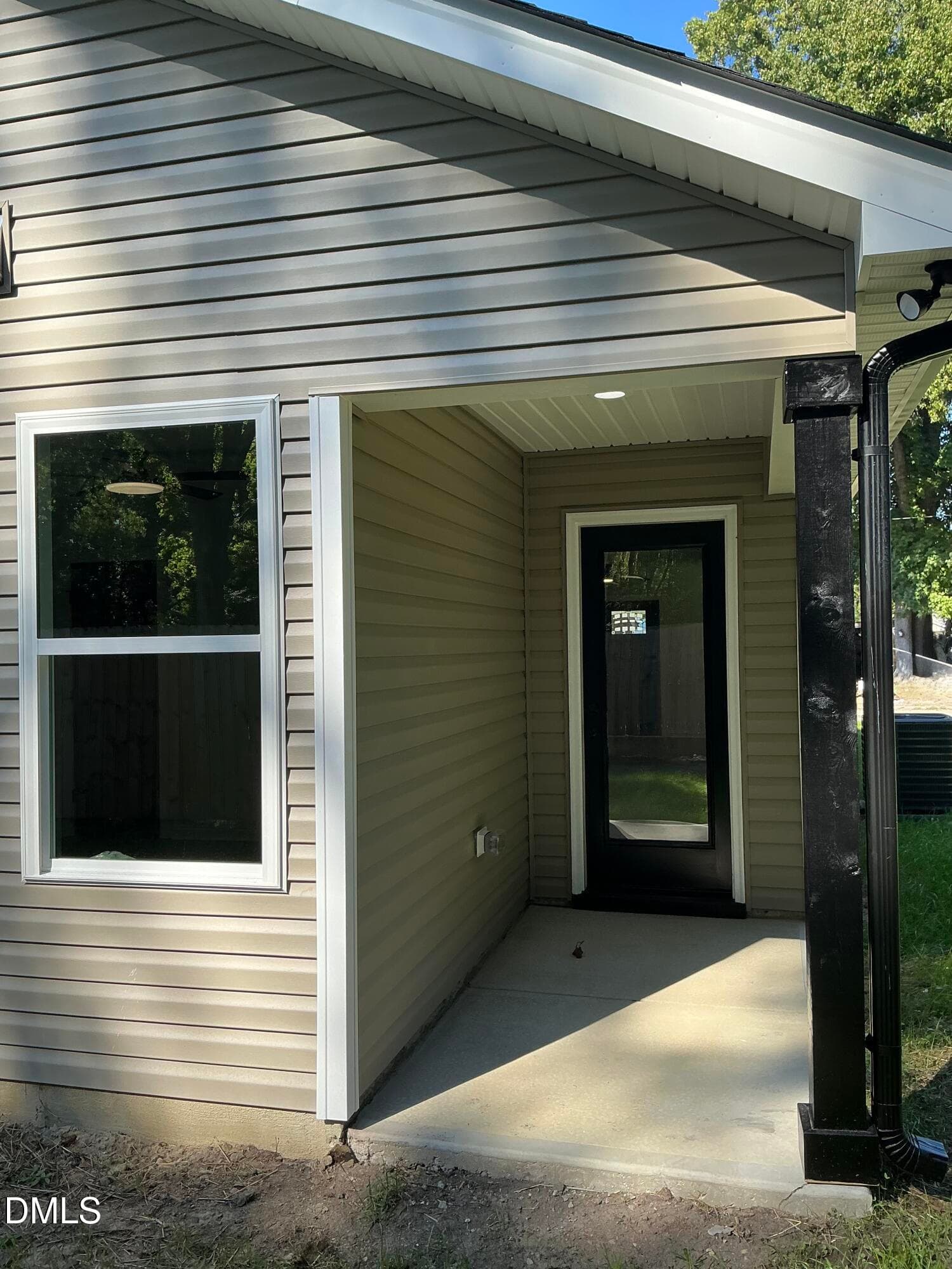 Back Porch - 520 Crump Street, Smithfield, NC 27577, Smithfield