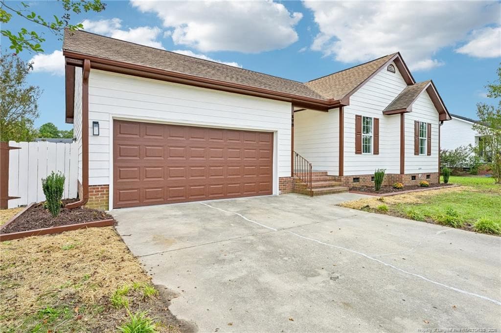 Photo 2 - 172 Mix Trail Lane, Raeford, NC 28376