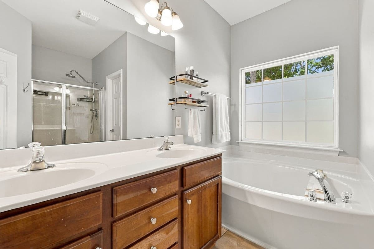 40-web-or-mls-IMG_9489_Edit.jpg - 243 Bally Shannon Way, Apex, NC 27539