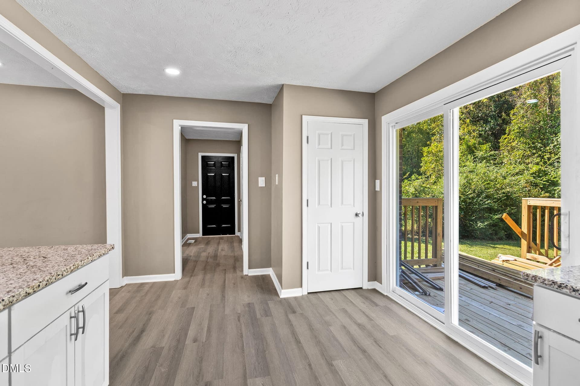 Eat in Area - 1005 Dianne Circle, Spring Lake, NC 28390