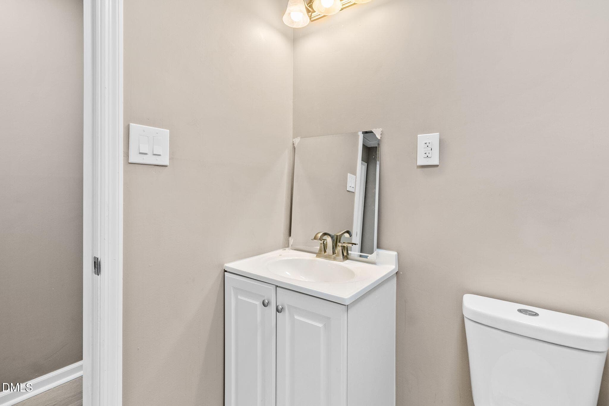 Guest Bathroom - 1005 Dianne Circle, Spring Lake, NC 28390, Spring Lake