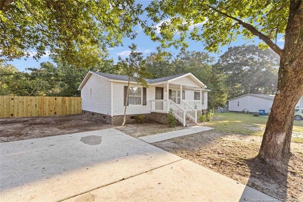 Photo 3 - 1503 Obannon Drive, Raeford, NC 28376, Raeford