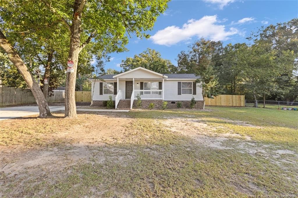 Photo 6 - 1503 Obannon Drive, Raeford, NC 28376, Raeford