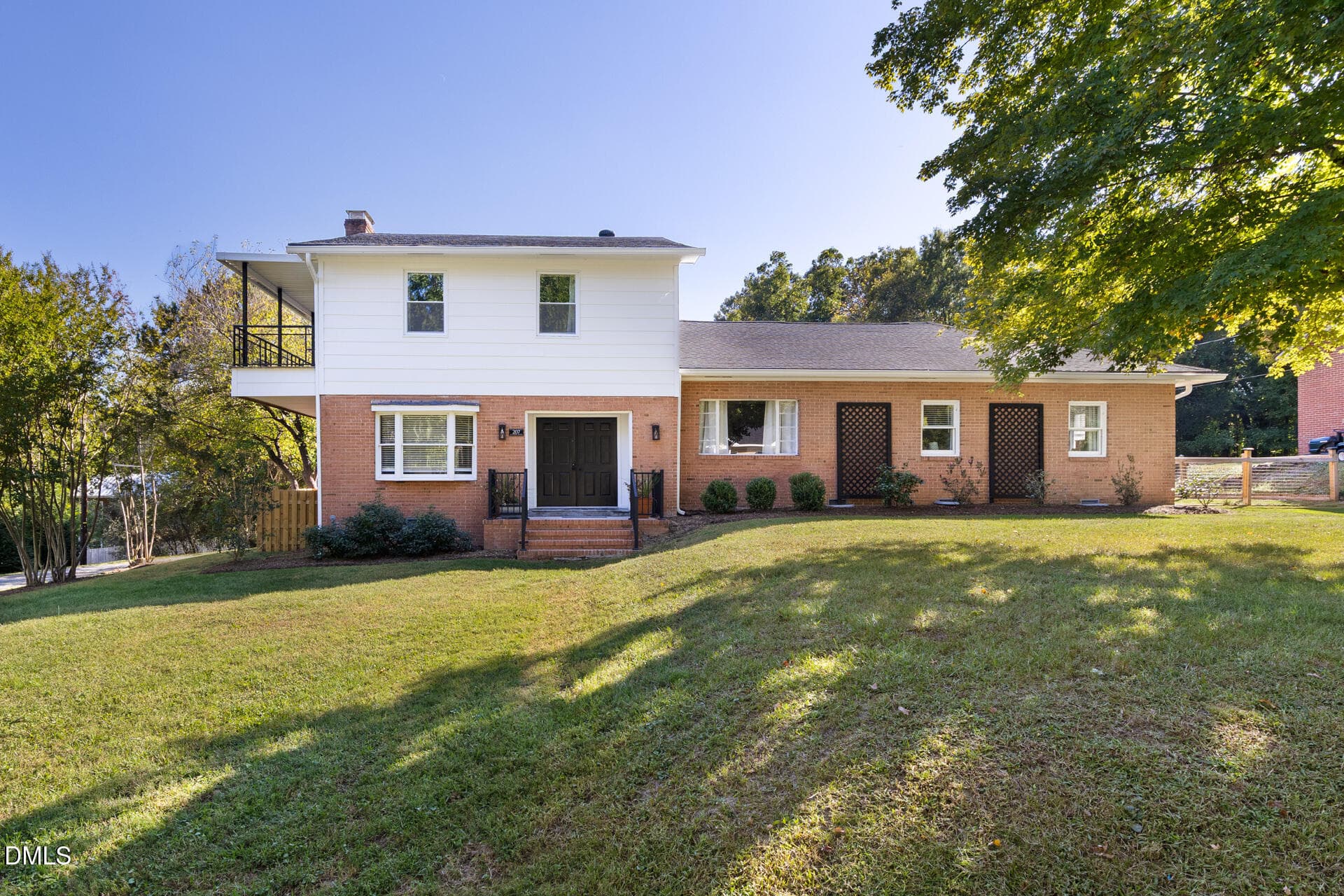 207 W Corbin Street, Hillsborough, NC 27278