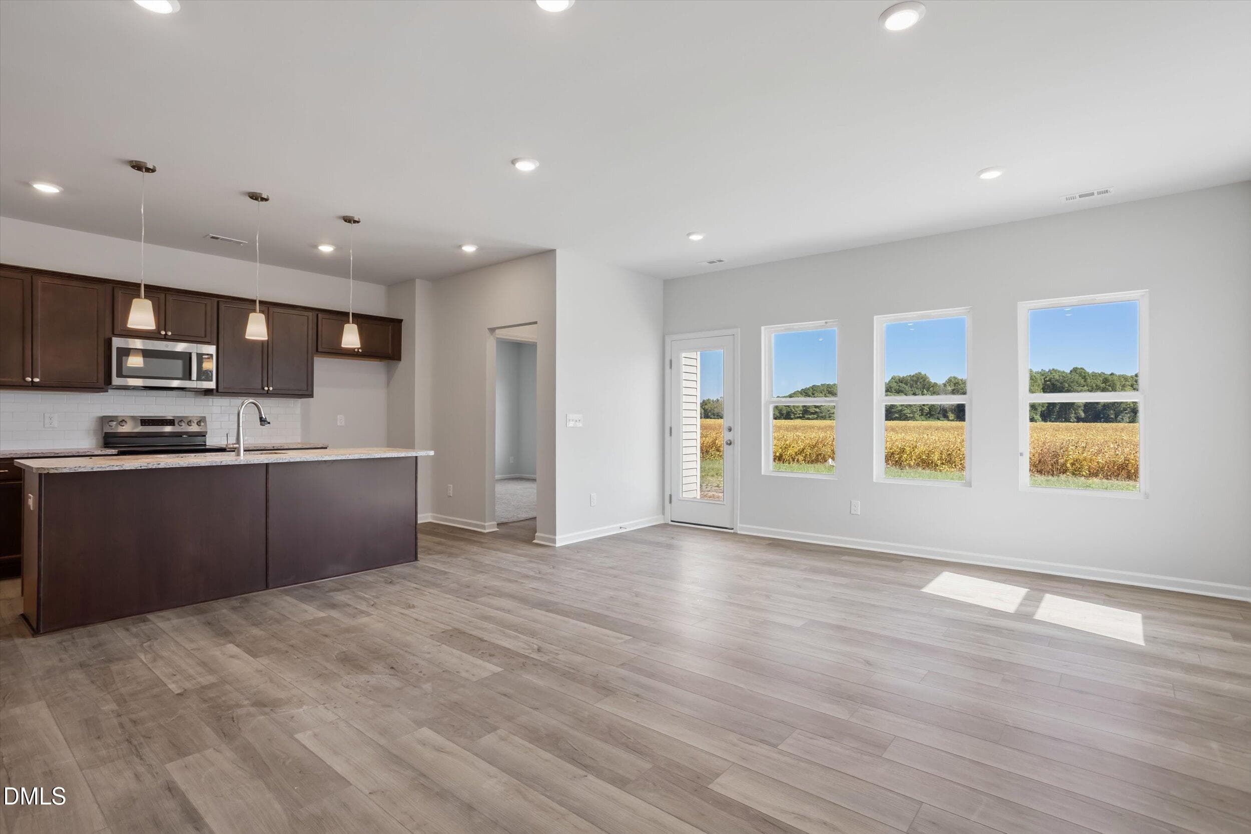 FMWeb03 - 299 Thomas Trail 15, Lillington, NC 27546