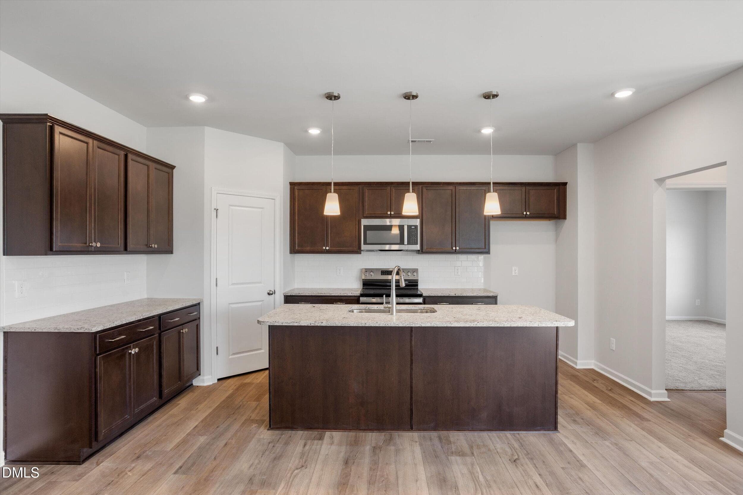 FMWeb07 - 299 Thomas Trail 15, Lillington, NC 27546