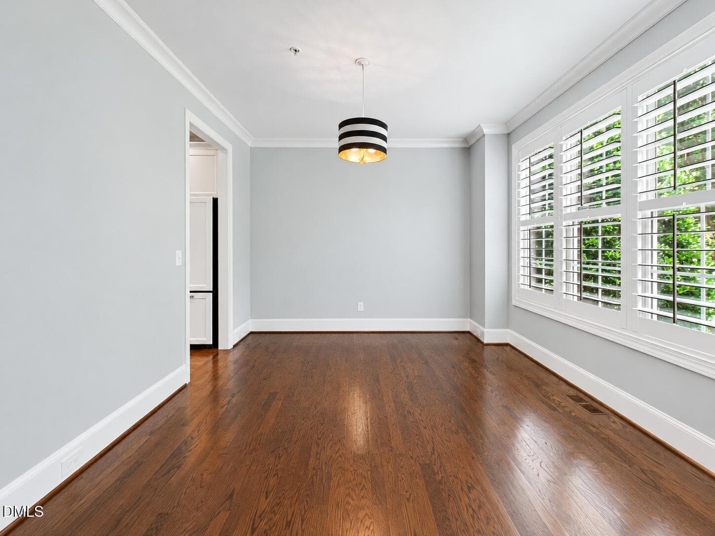 dining room - 2741 Oberlin Road 101, Raleigh, NC 27608