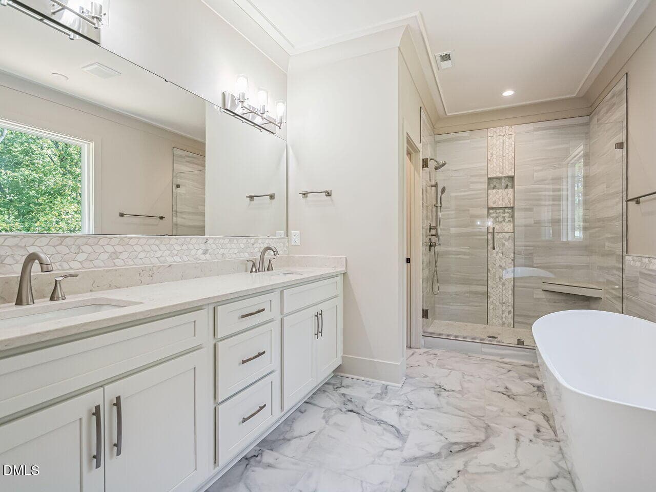 Ensuite - 8721 Little Deer Lane, Raleigh, NC 27613