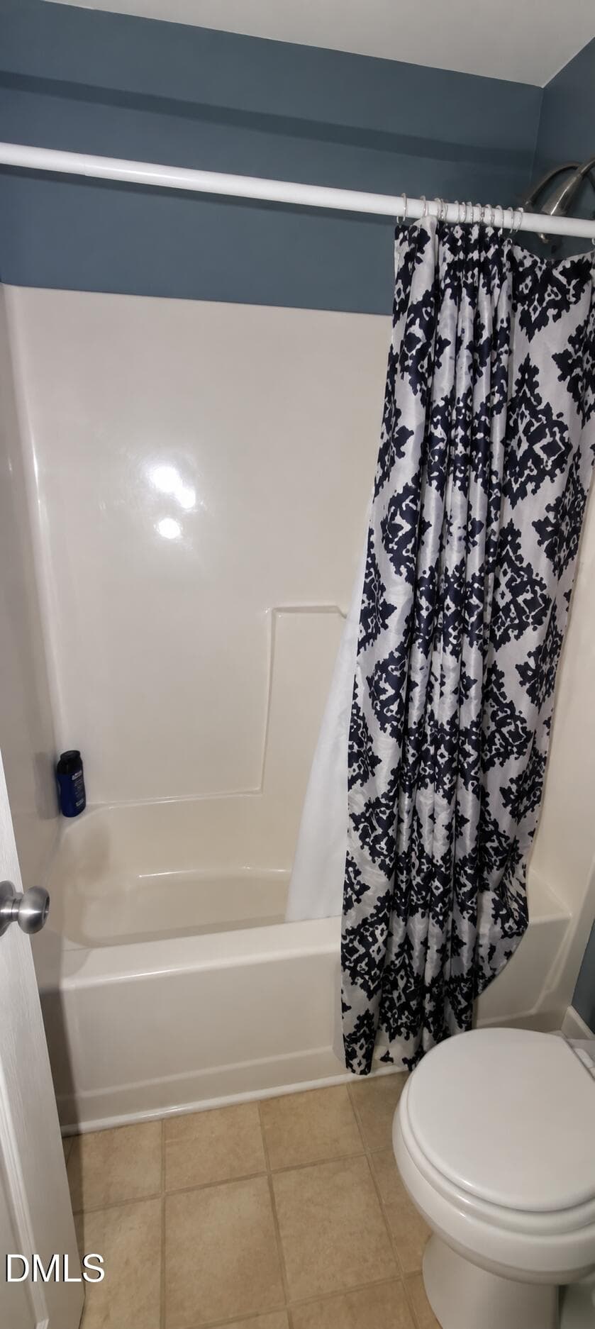 Bath - 704 Rushing Falls Place, Fuquay Varina, NC 27526
